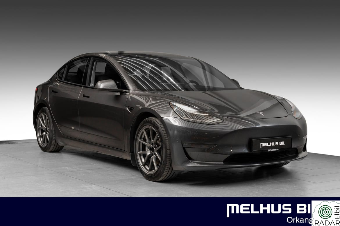 TESLA Model 3 Long Range AWD Premium PANO•360•SKINN•NAVI•FRI FRAKT