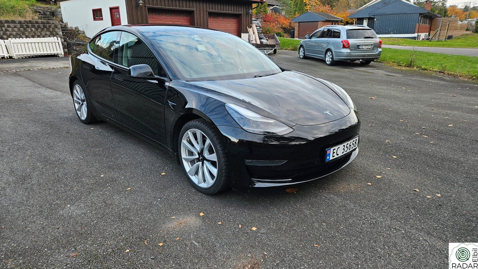 TESLA Model 3 Long Range, AWD, Facelift, Hengerfeste, S og V hjul