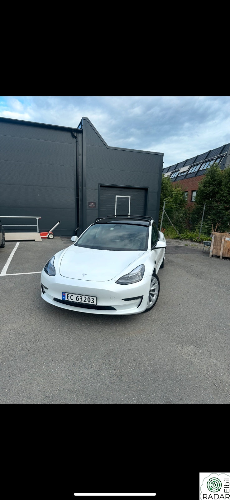TESLA Model 3 Long Range AWD