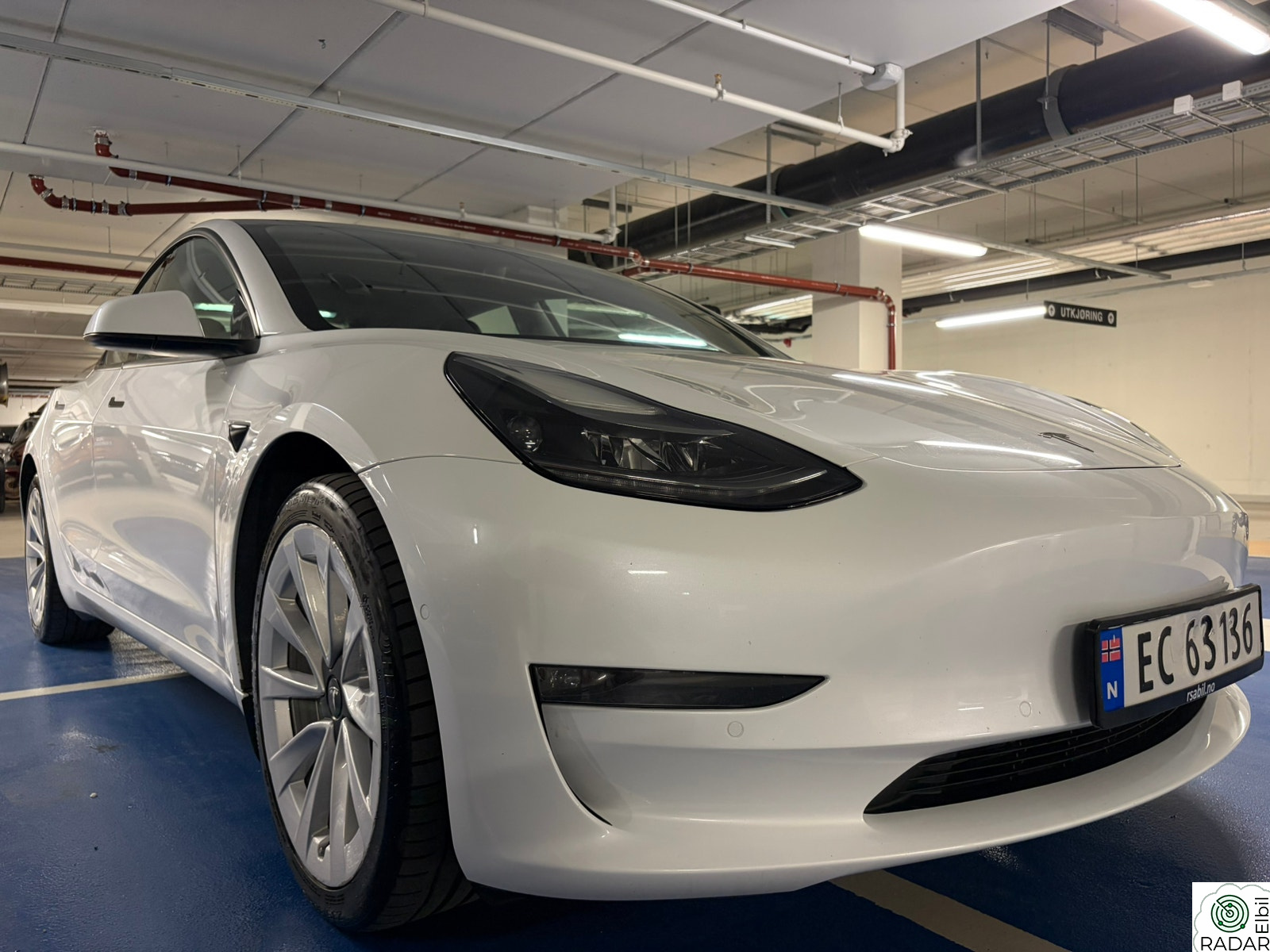 TESLA Model 3 Long Range AWD