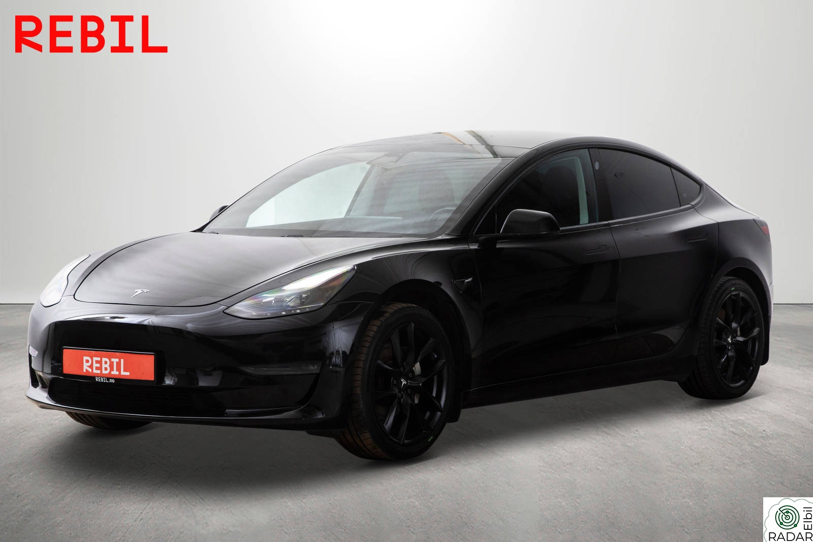 TESLA Model 3 614km/LR/AWD/MCU2/Krok/R.kam/Pano/AP/Memory/V.pumpe/