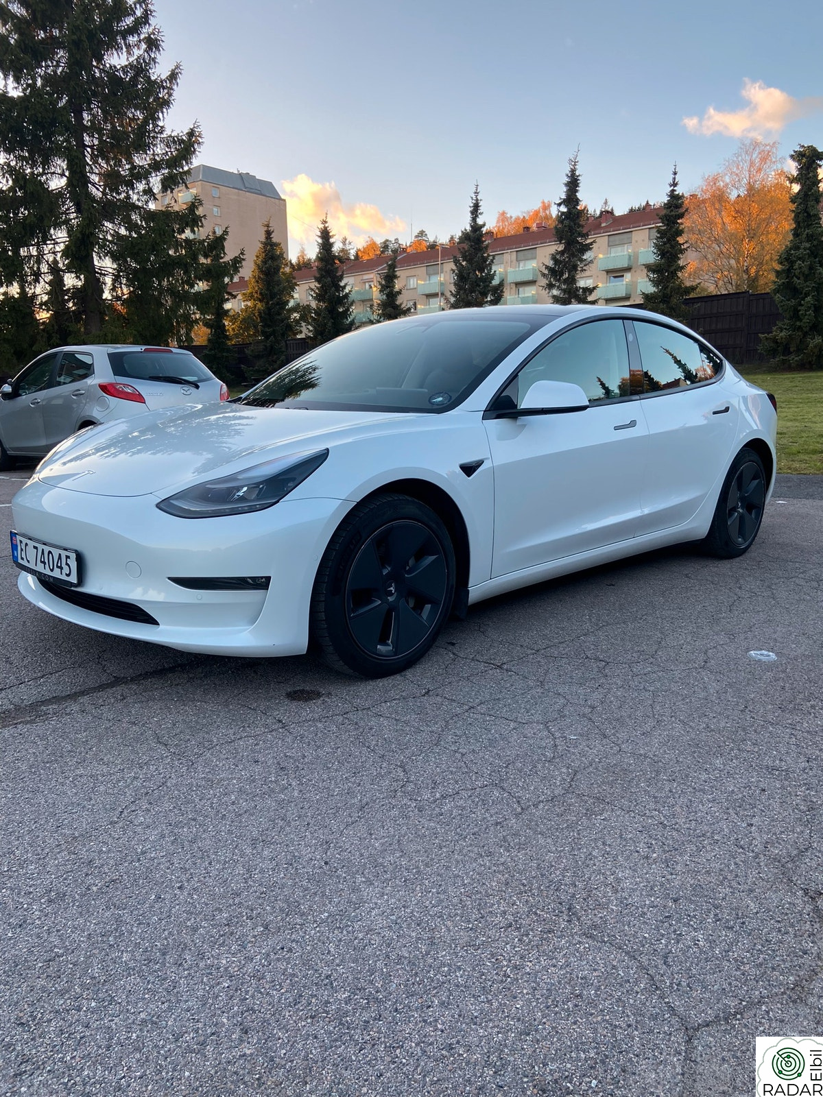 TESLA Model 3 Long Range AWD