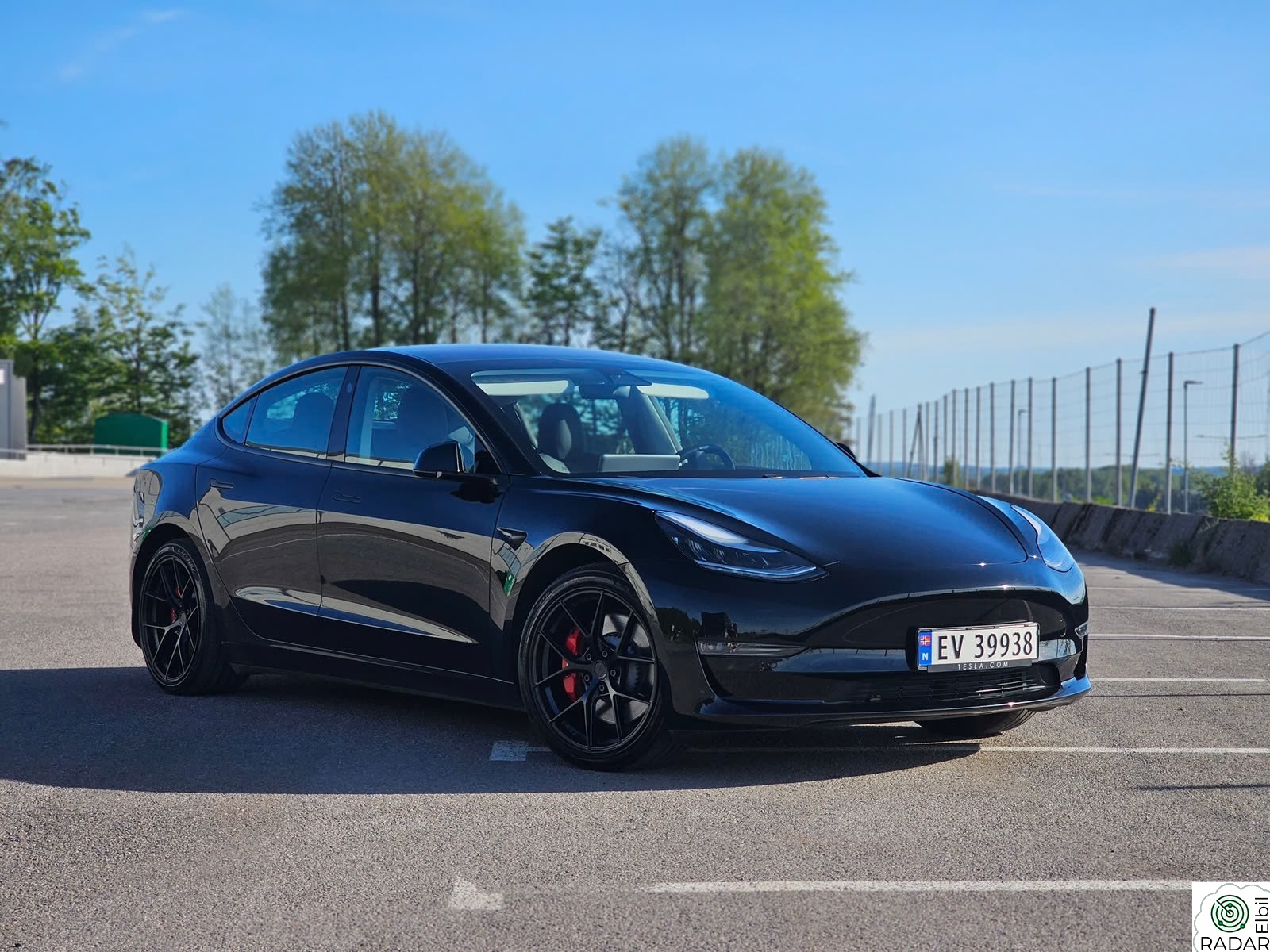 TESLA Model 3 Performance - LAV KM - FSD - VELHOLDT