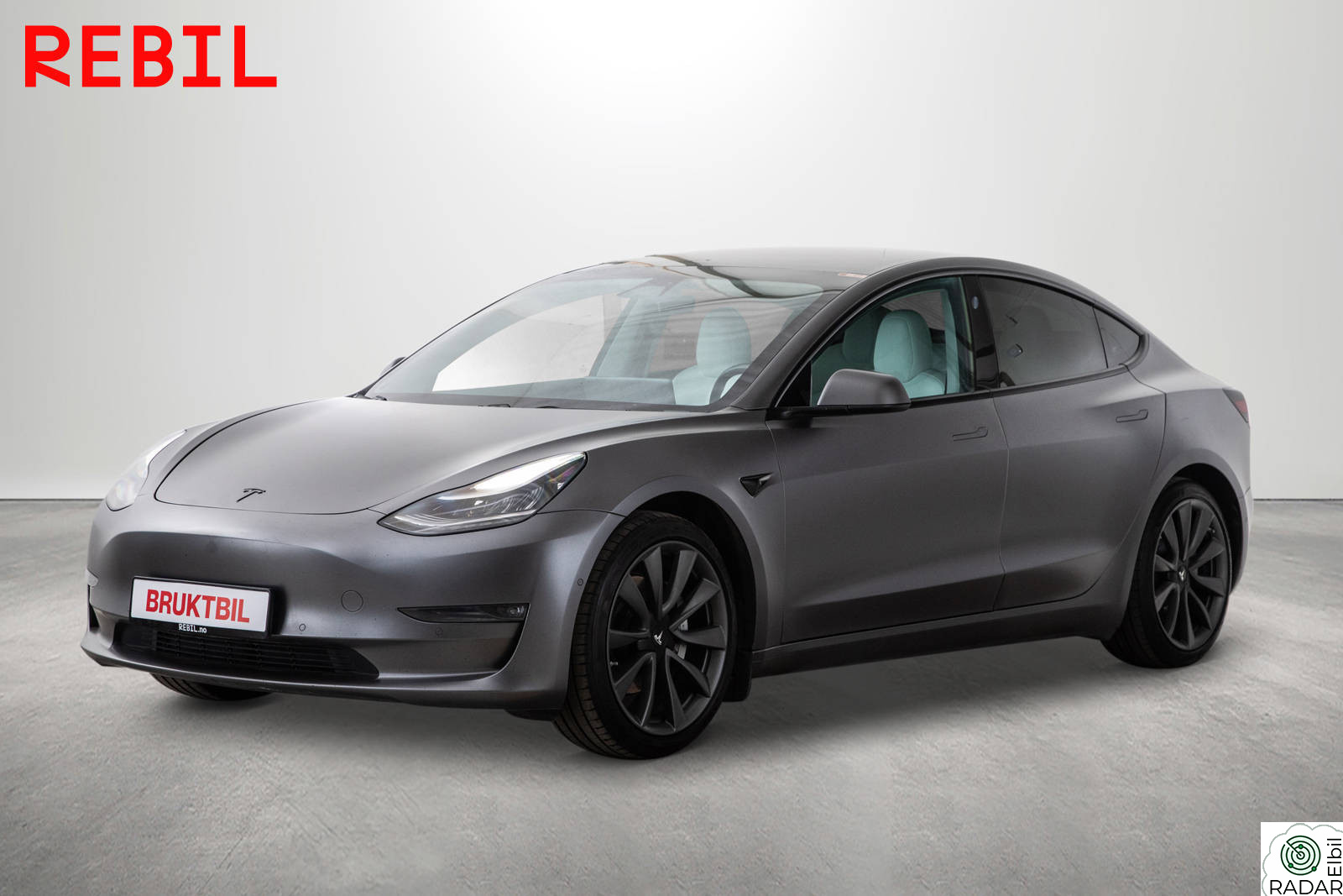 TESLA Model 3 LR/AP/MCU2/R.Kam/Pano/Skinn/AWD