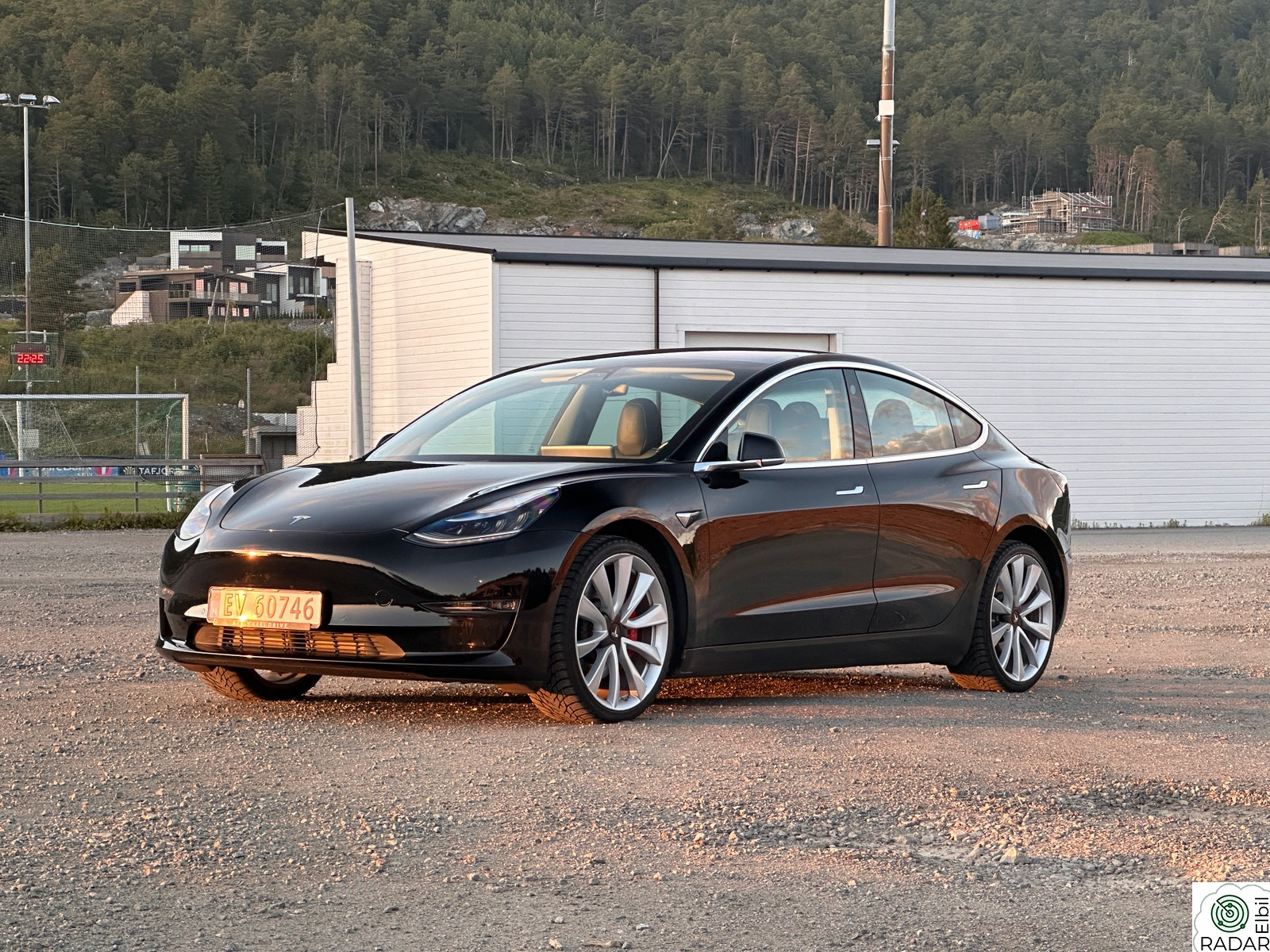 TESLA Model 3 Performance - Long Range AWD