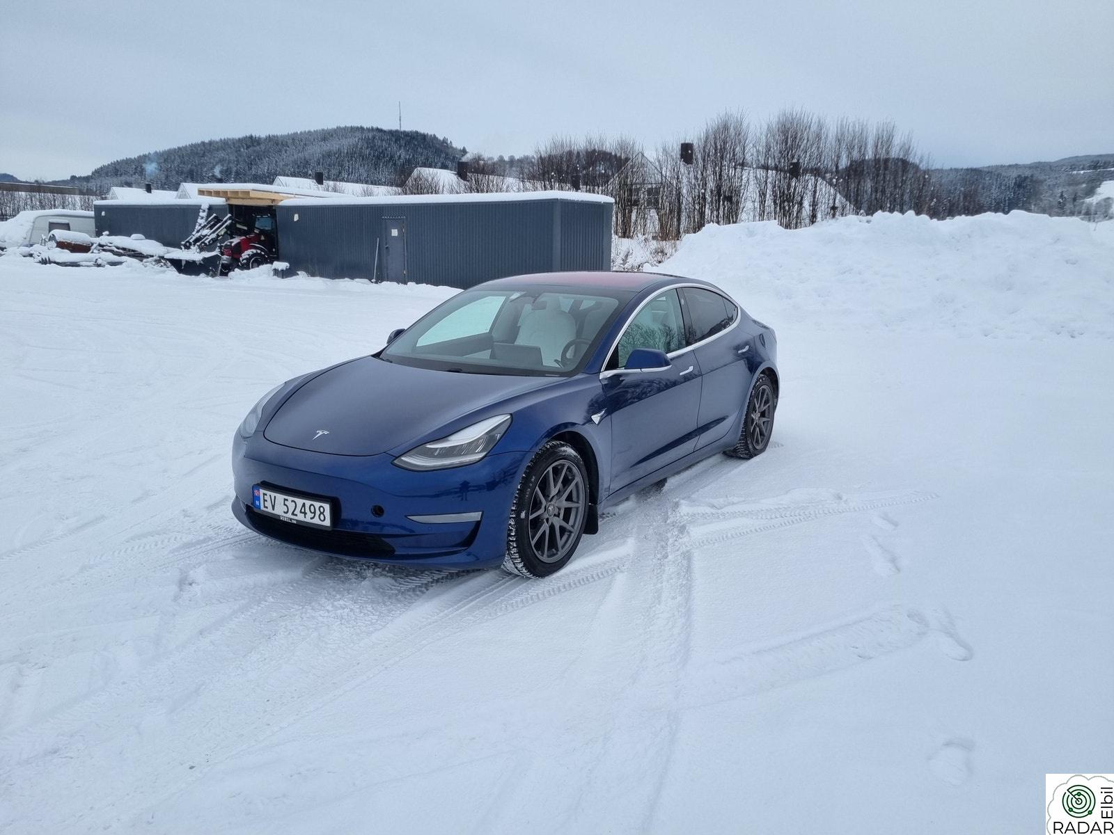 TESLA Model 3 Long Range AWD