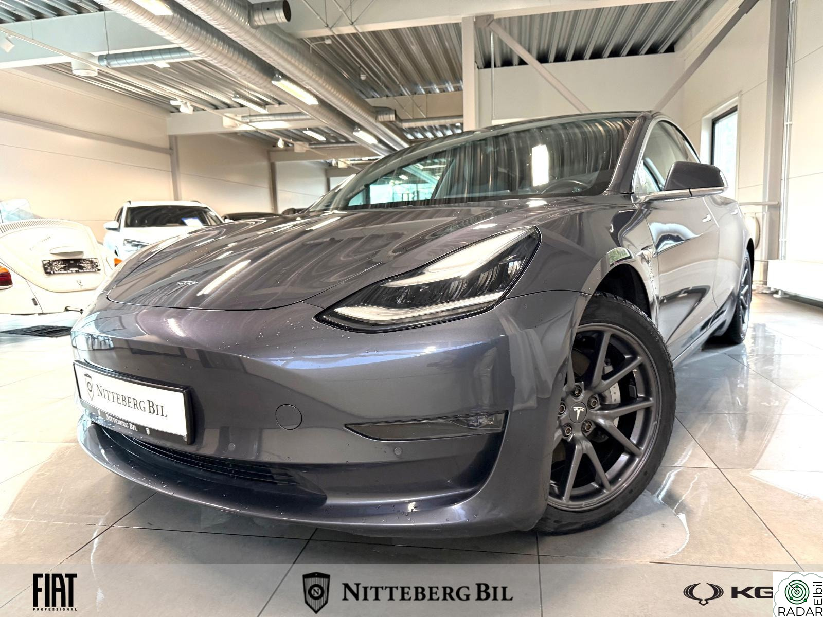 TESLA Model 3 Long Range AWD-Skinn-Autopilot-Premiumlyd-560 WLTP