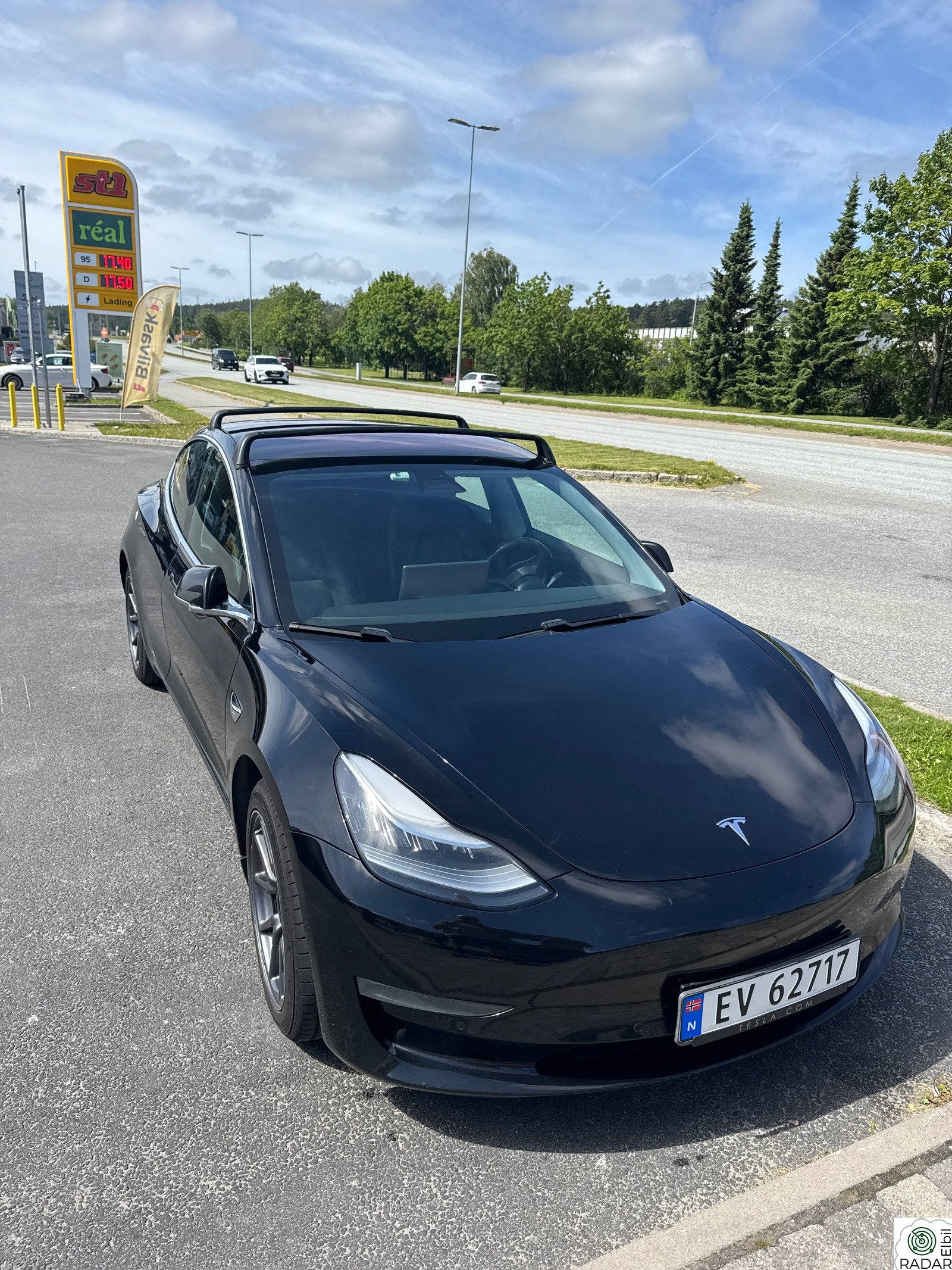 TESLA Model 3 Long Range AWD