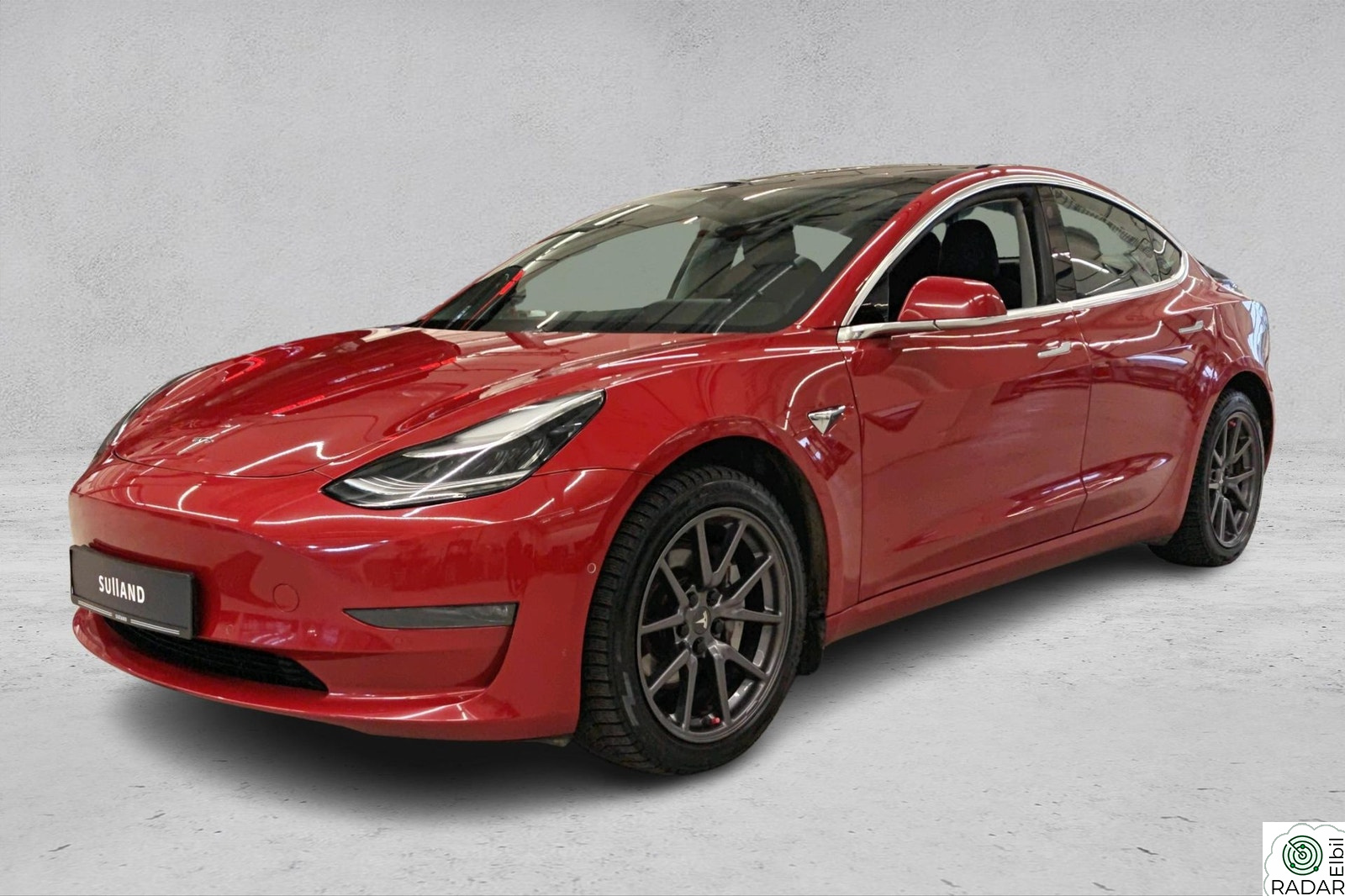 TESLA Model 3 LongRange AWD 346HK I AutoPilot I Glasstak I