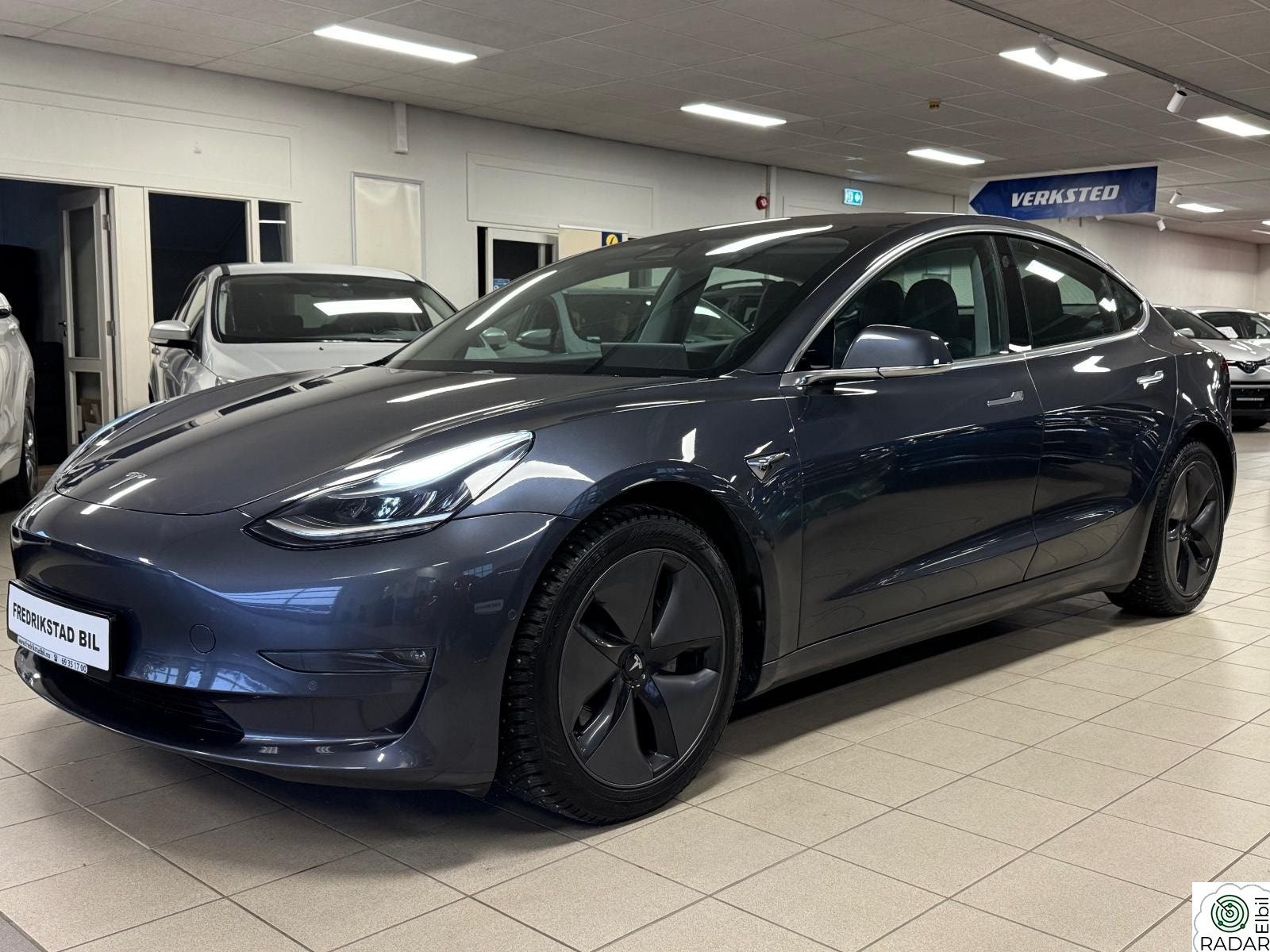 TESLA Model 3 LONG RANGE-4WD-PREMIUM-PANO-SKINN-NORSK-ADAPTIV CRUISE