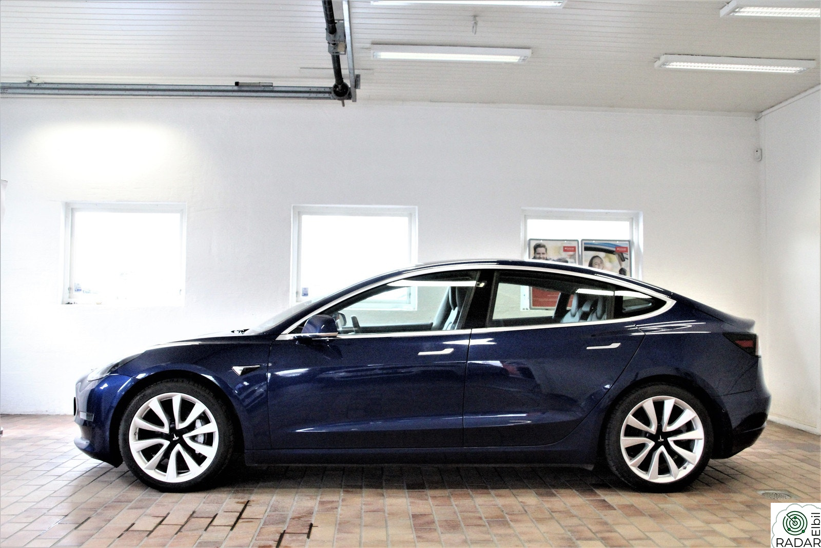 TESLA Model 3 LONG RANGE AWD NY EU 07/27 AP+PREMIUM+HENGERFESTE++