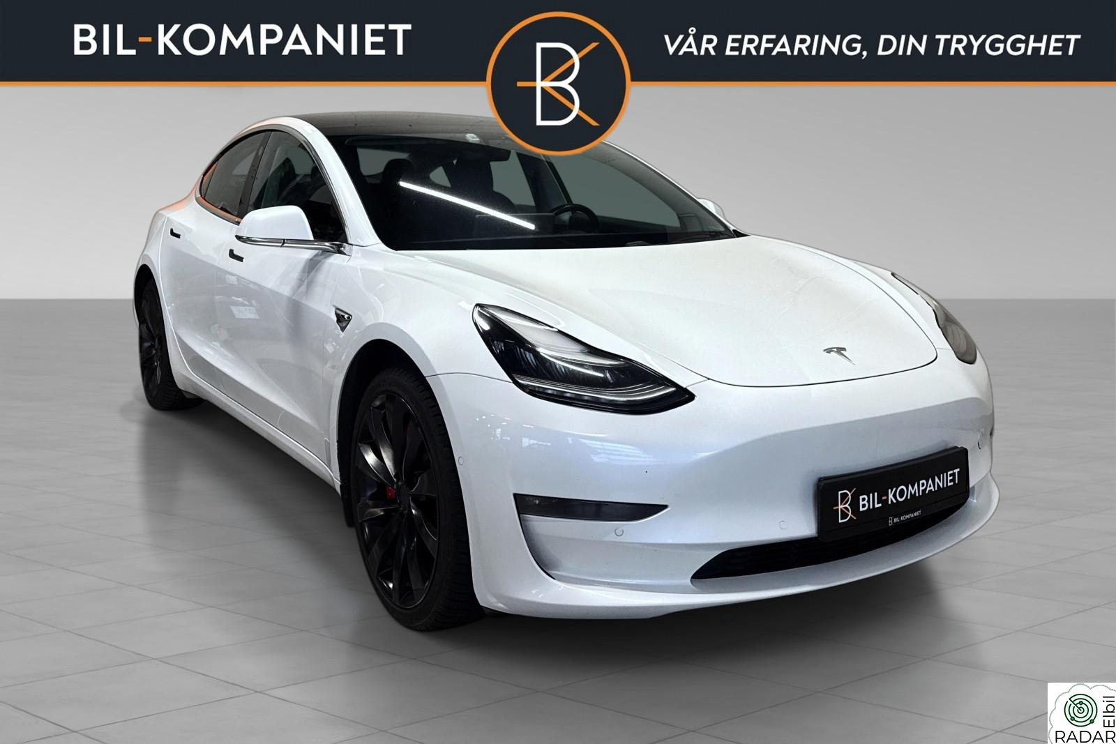 TESLA Model 3 | LR | Hengerfeste | 530 km | Cruise | AWD | EU 06/27 |
