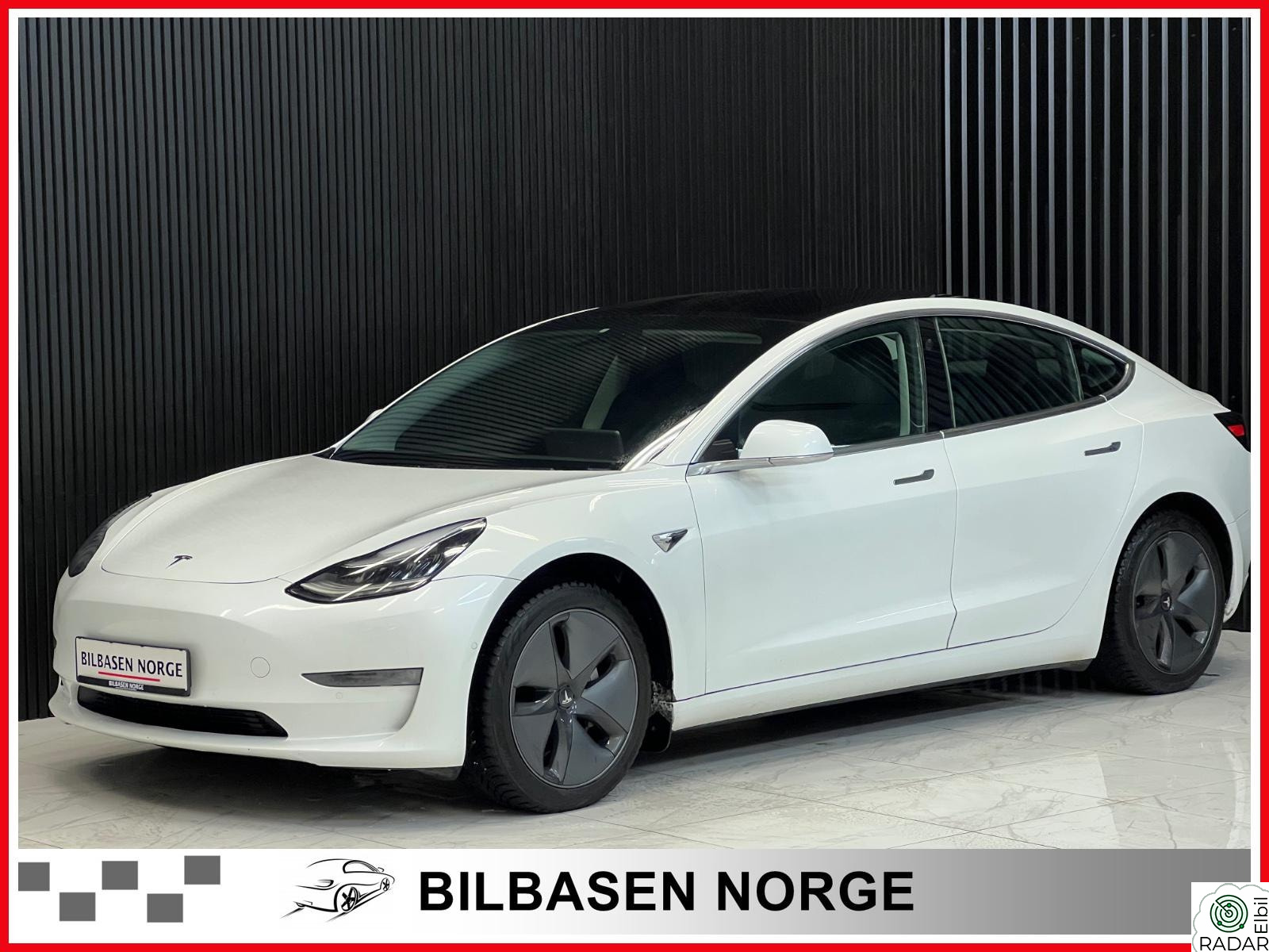 TESLA Model 3 LONG RANGE/476HK/AUTOPILOT/SOLTAK/H.FESTE/4X4