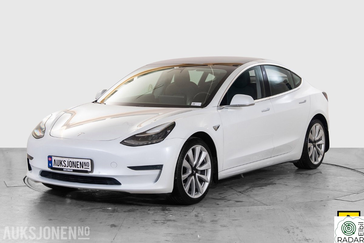 TESLA Model 3 LRDM AWD HENGERFESTE PANORAMA PREMIUM LYD & INTERIØR