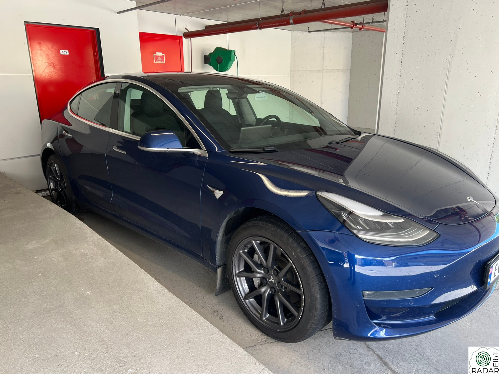 TESLA Model 3 Long Range AWD