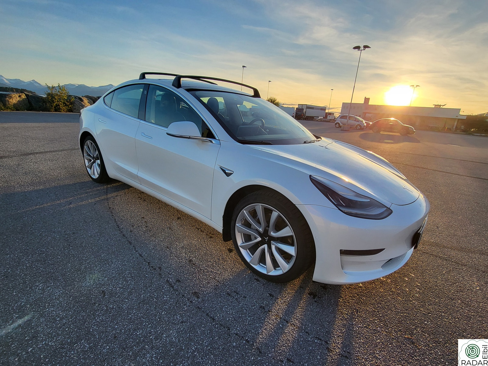 TESLA Model 3 Long Range AWD