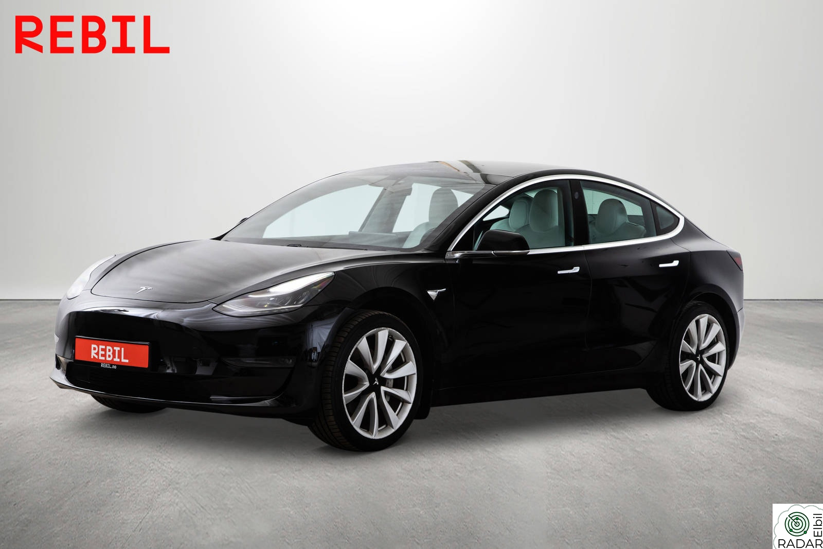 TESLA Model 3 560km (WLTP)/LR/AWD/Krok/MCU2/Navi/Rkam/Pano/AP