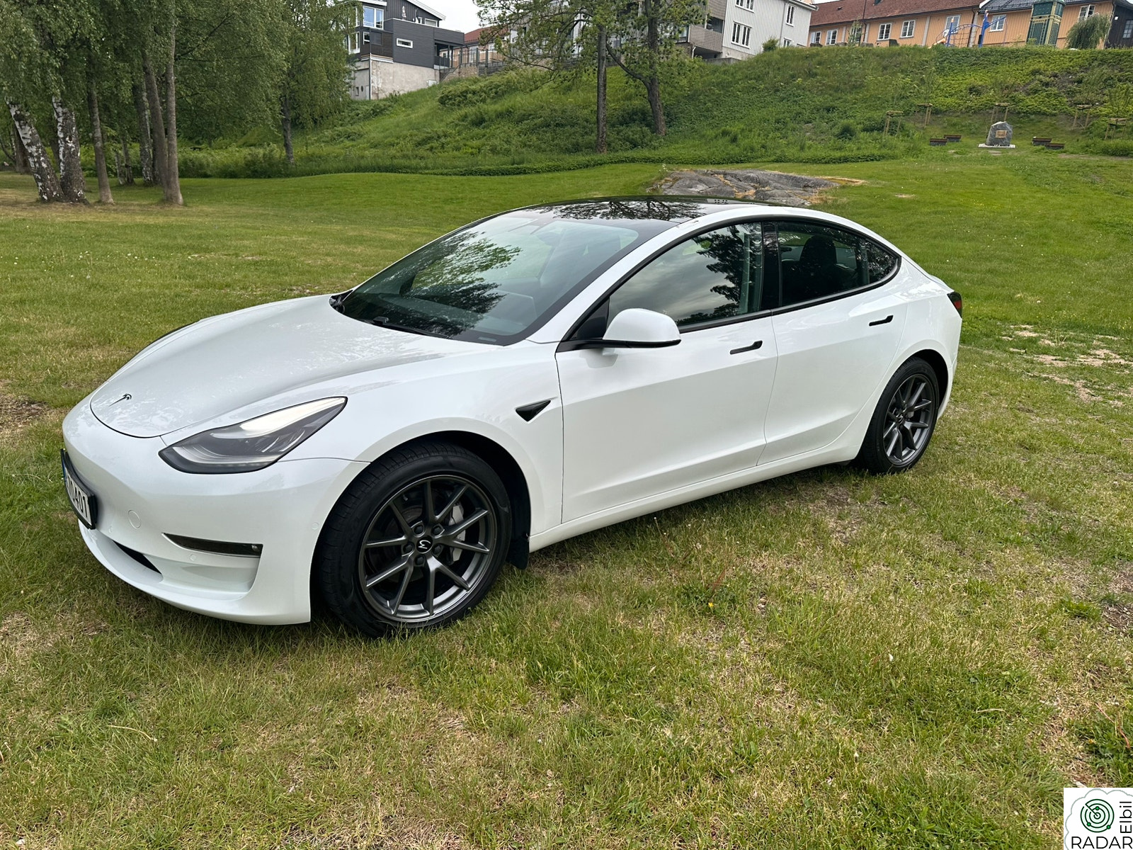 TESLA Model 3 Long Range AWD