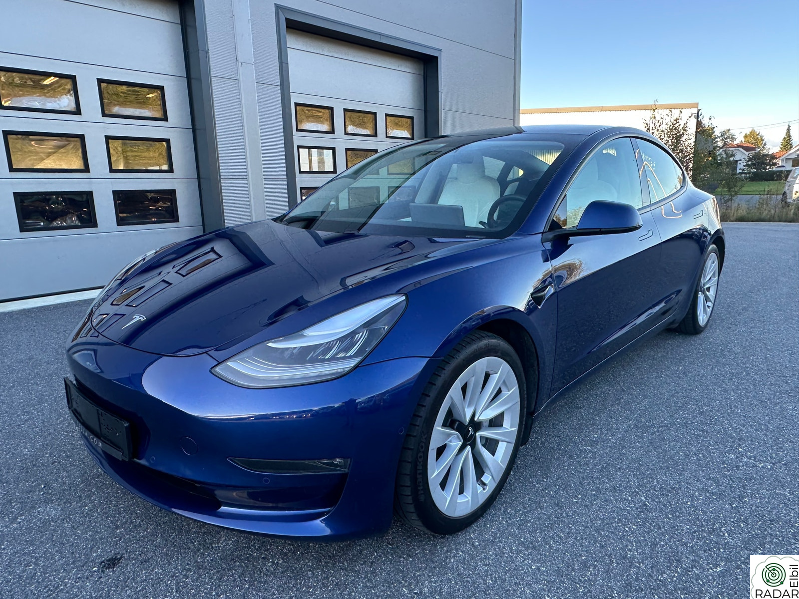 TESLA Model 3 Long Range AWD Premium 580-WLTP Pano K-Less Kamera+++