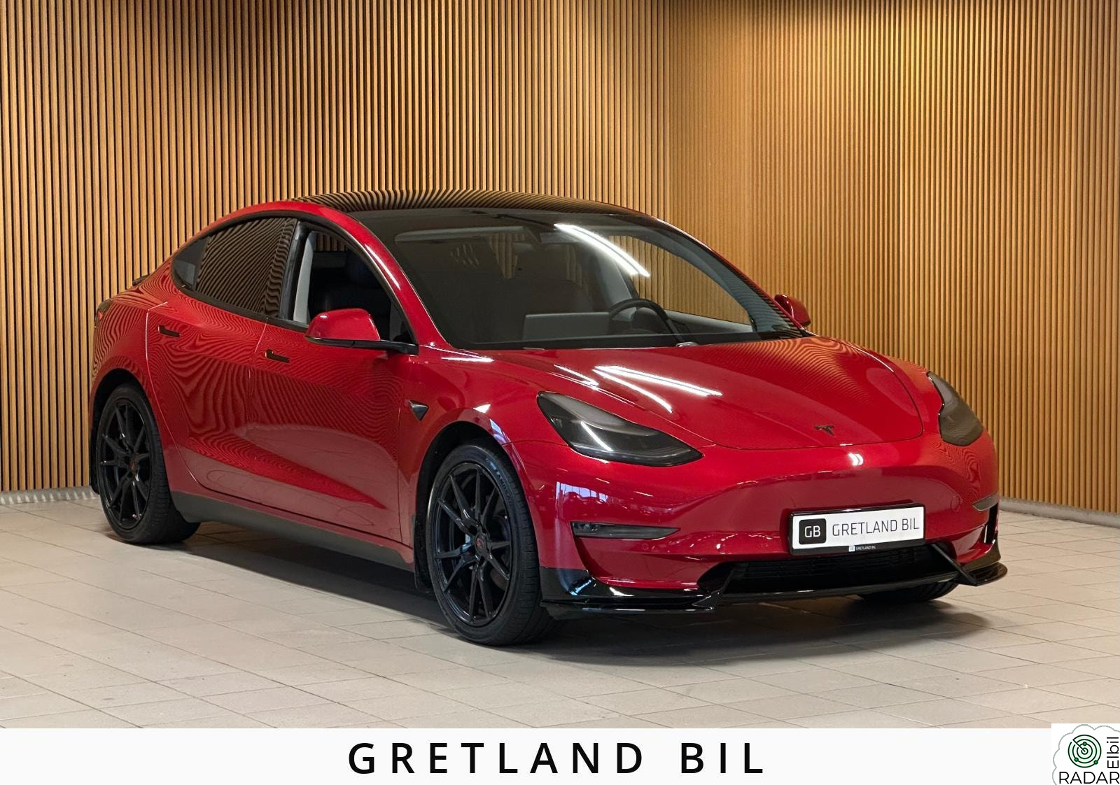 TESLA Model 3 Long Range AWD Skinn /Kamera /Panorama /Må ses!!
