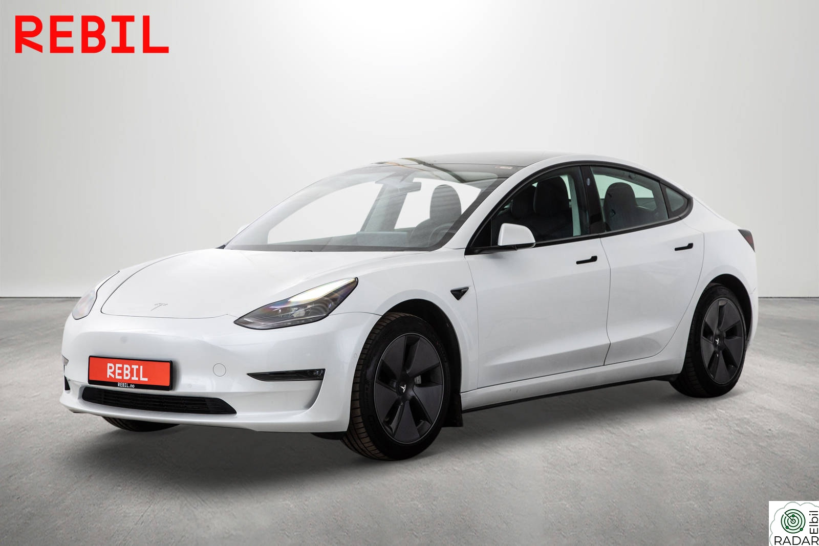 TESLA Model 3 Long Range/AP/MCU2/Skinn/Pano/Hengerfeste