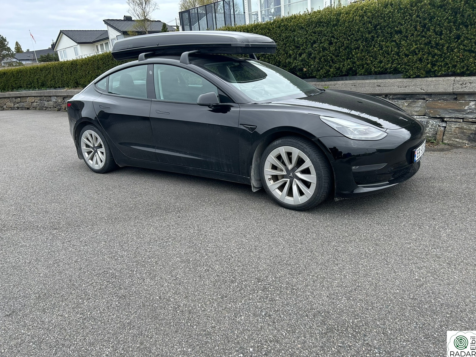TESLA Model 3 Long Range AWD varmepumpe, hengerfeste, evt. box