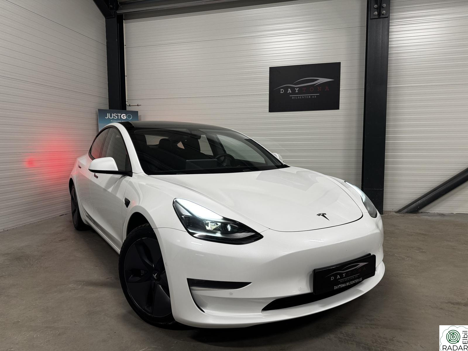 TESLA Model 3 Long Range AWD 580km/ Autopilot/ H.Feste/ Varmepumpe