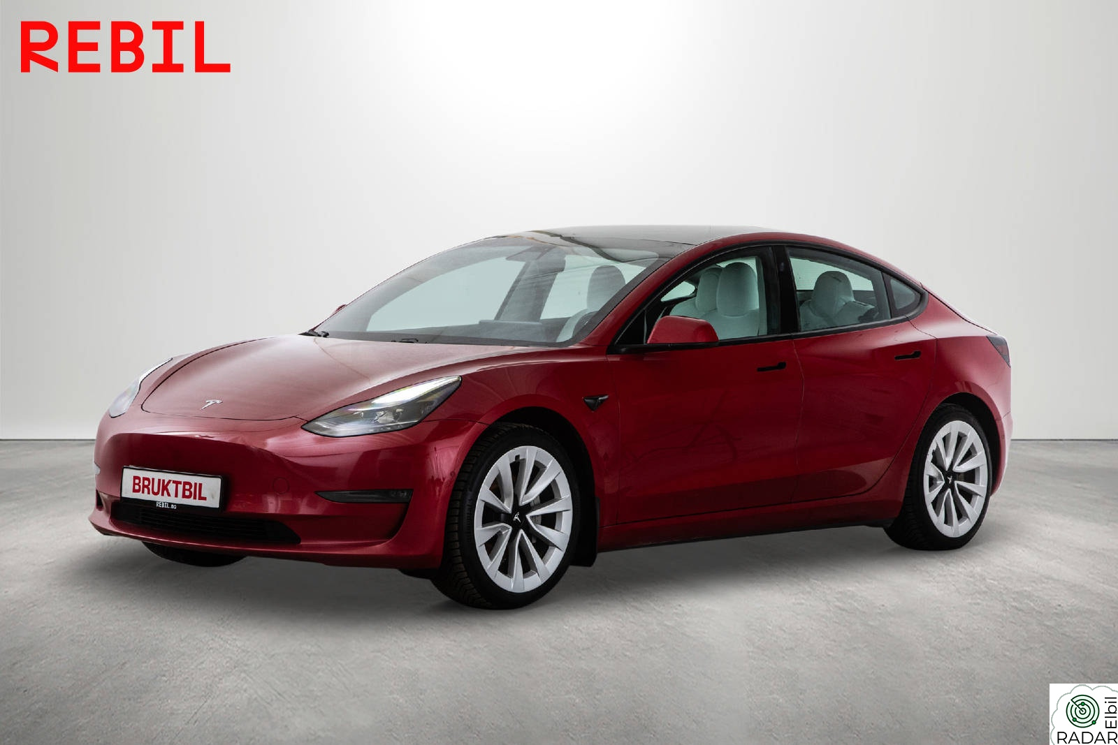 TESLA Model 3 Long Range (580km) Skinn/Pano/MCU2/AP/R.Kam/V.Pumpe/AWD