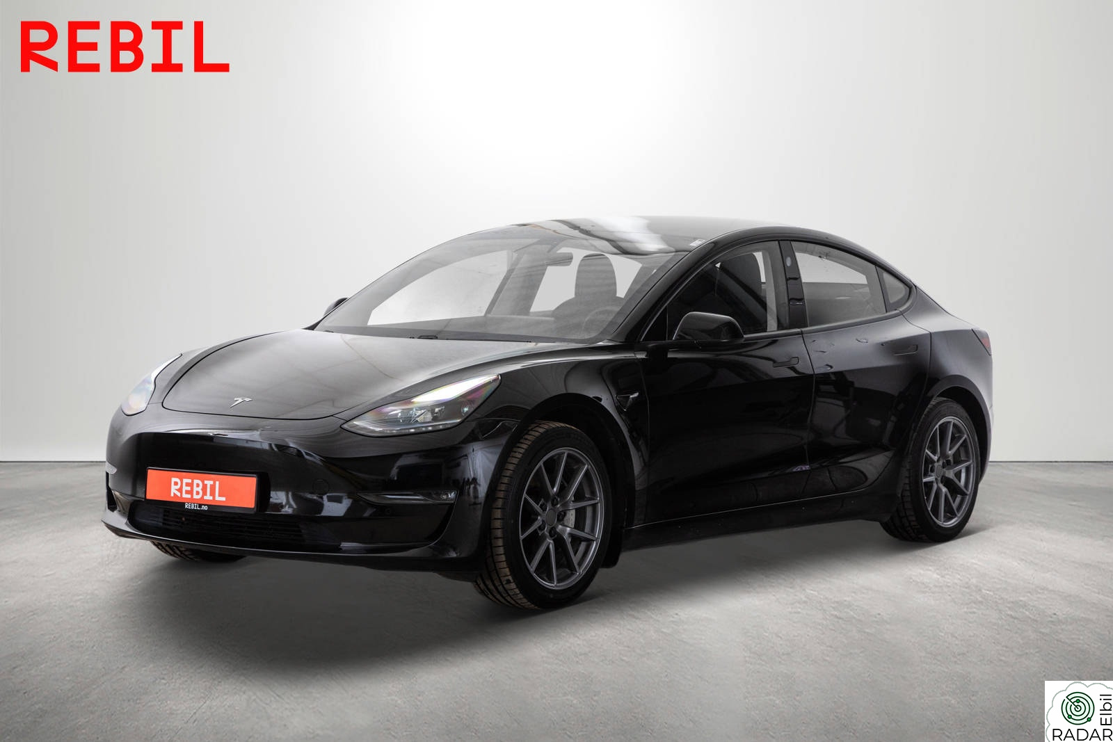 TESLA Model 3 580Km/Long Range/AWD/Navi/Pano/Skinn/MCU2/R.Kam/Krok
