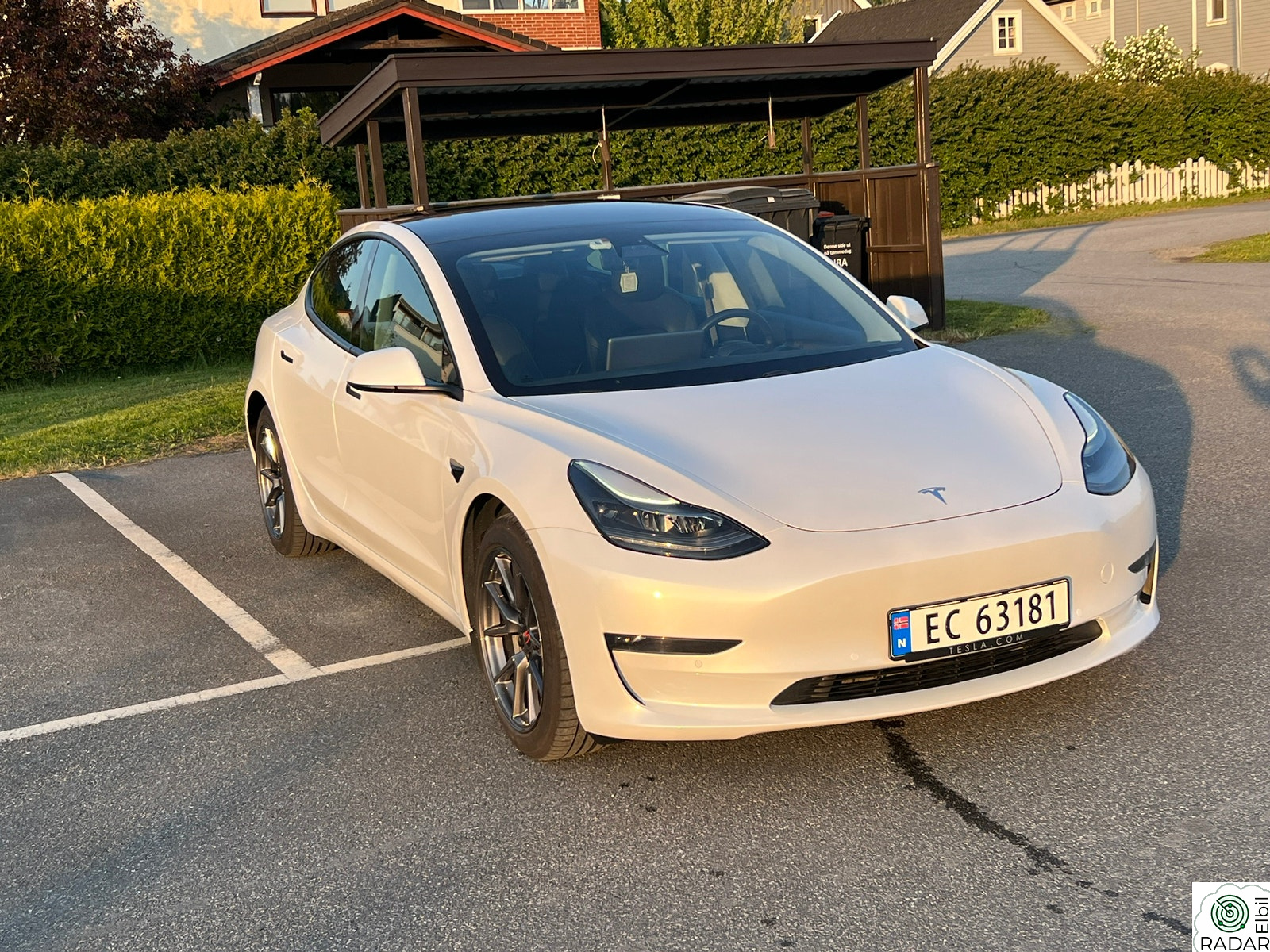 TESLA Model 3 Long Range AWD