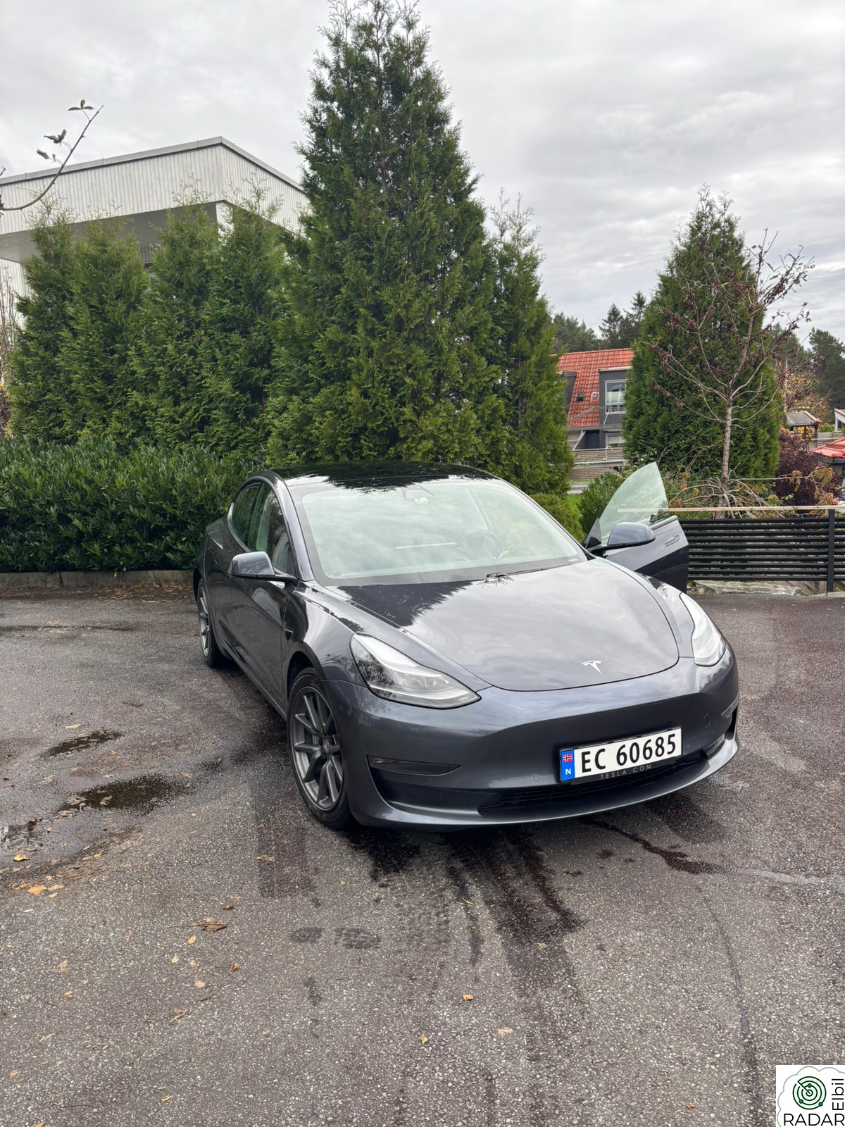 TESLA Model 3 Long Range AWD/Hengerfeste/Premium Interiør
