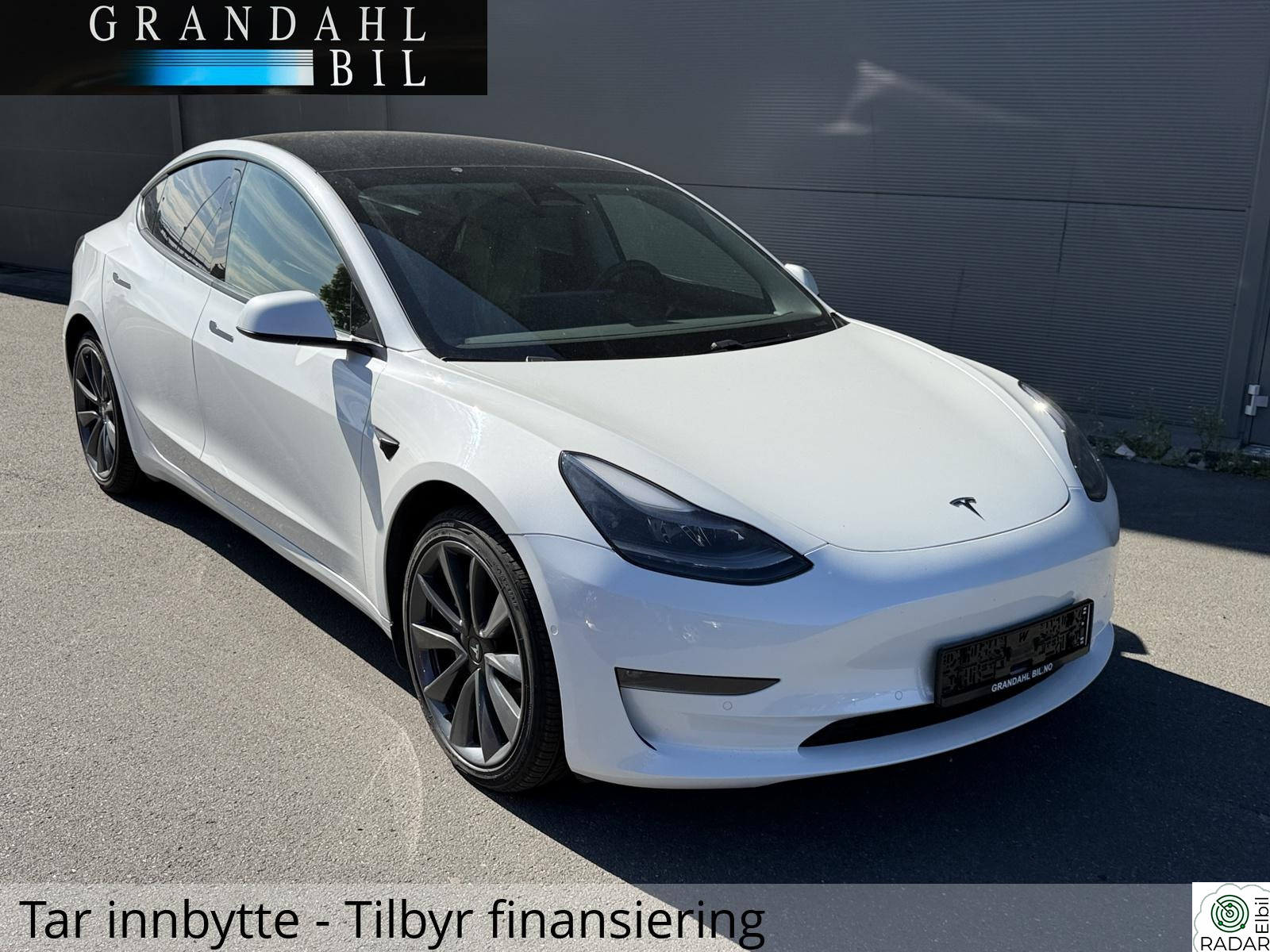 TESLA Model 3 LR - 4WD - WLTP 614 KM - Autopilot - Hengerfeste