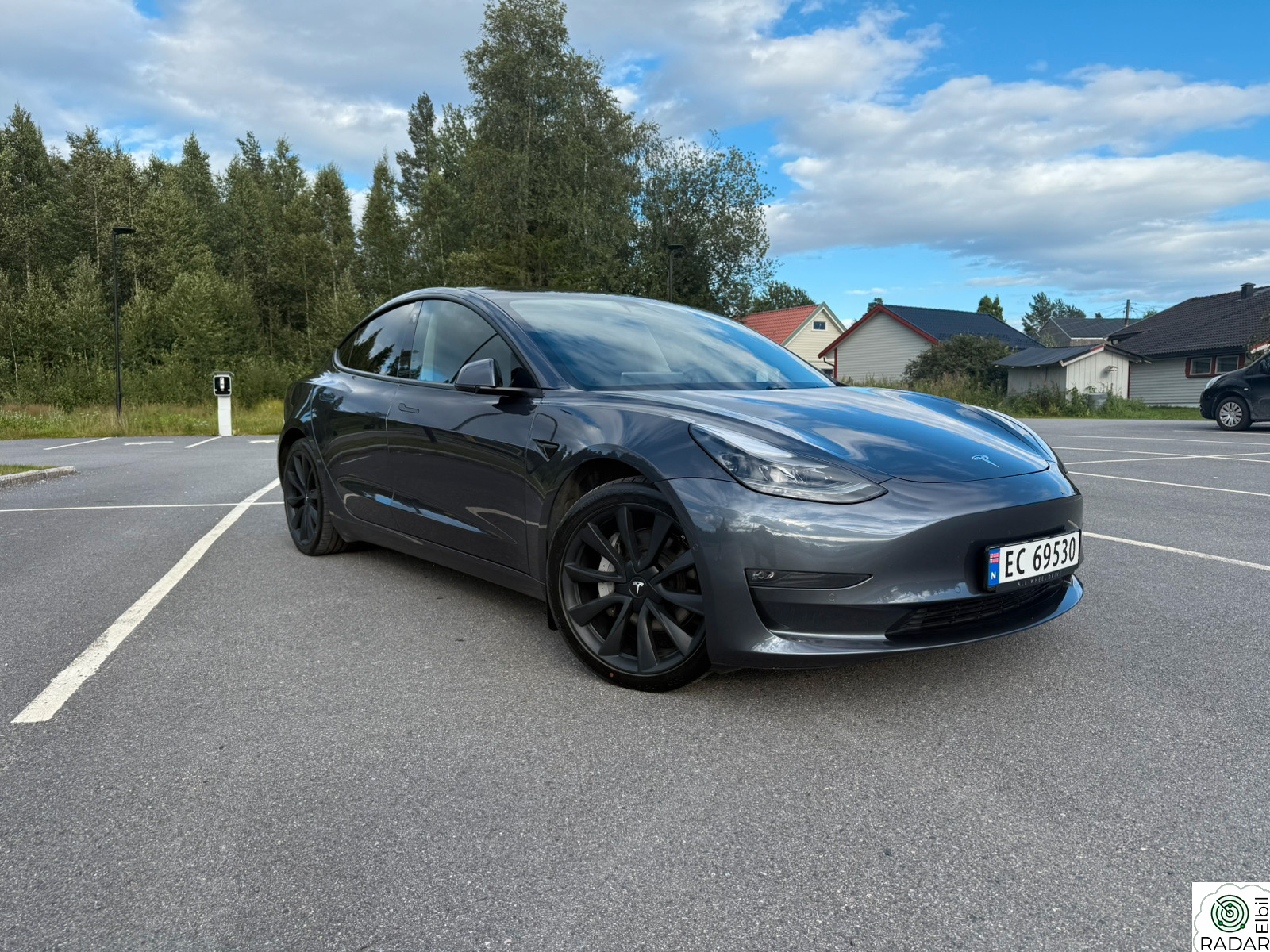 TESLA Model 3 Long Range AWD