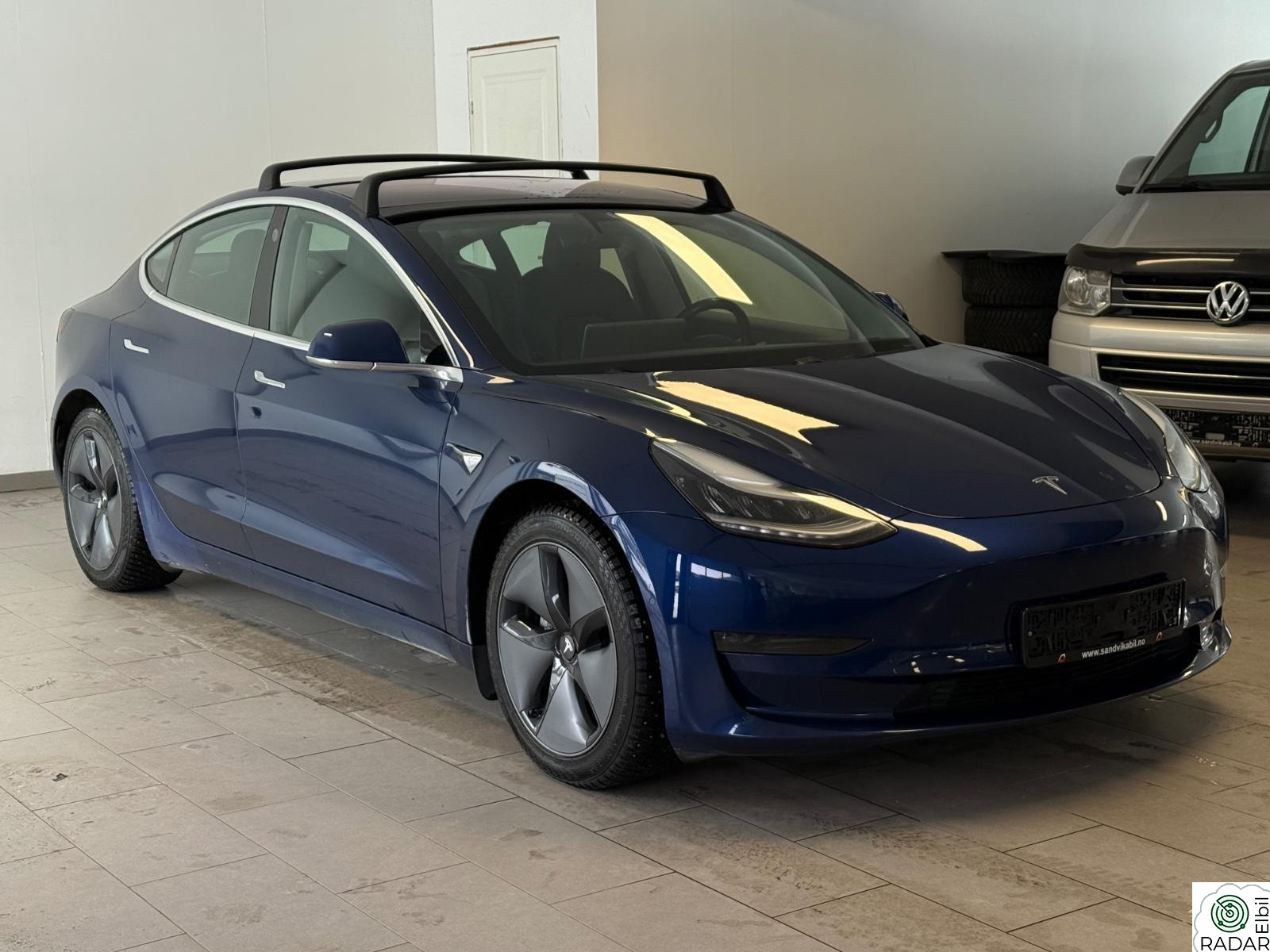 TESLA Model 3 Long Range Krok Autopilot Vinterpakke EU-03.27 1 Eier