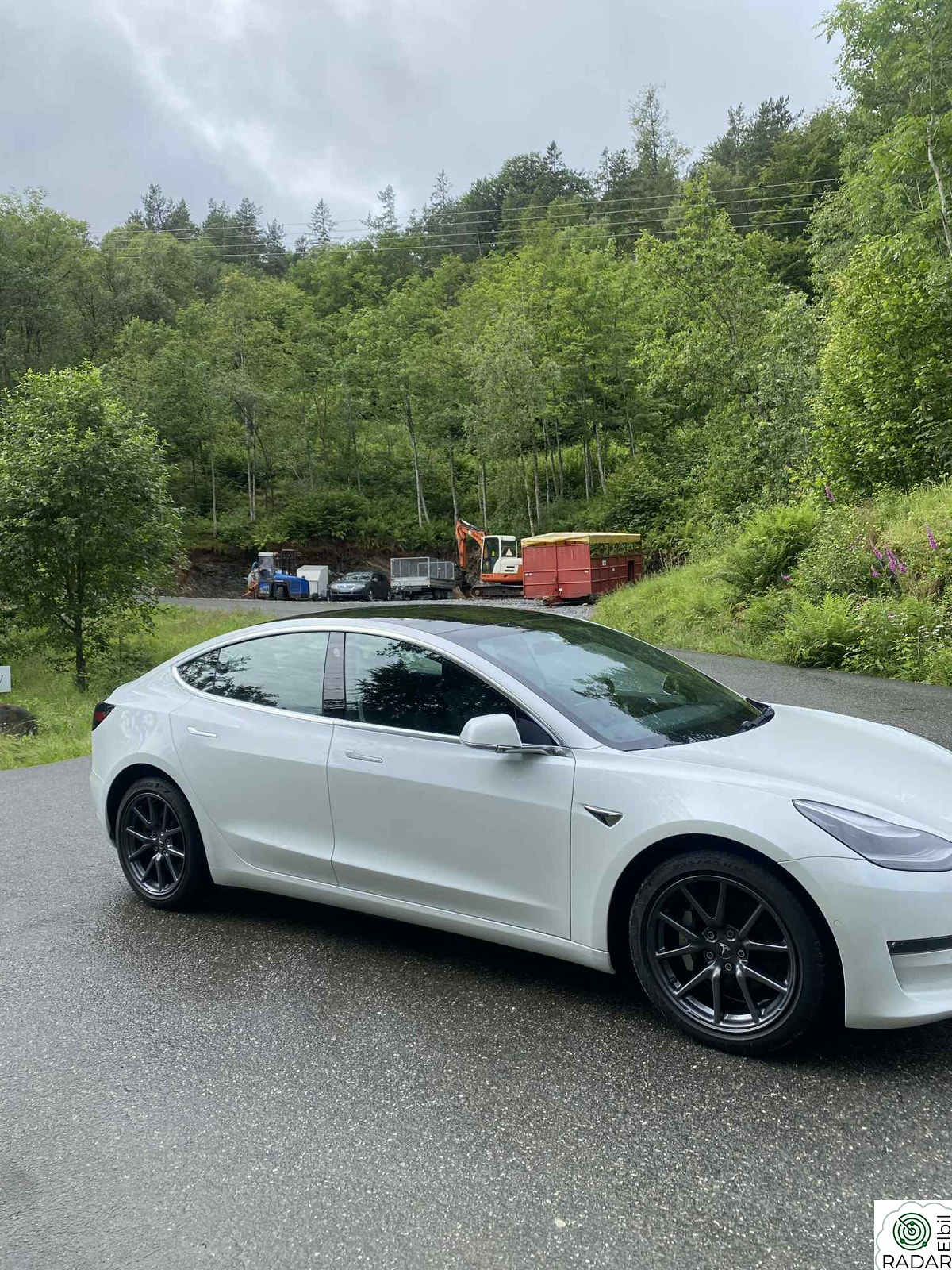 TESLA Model 3 Long Range AWD