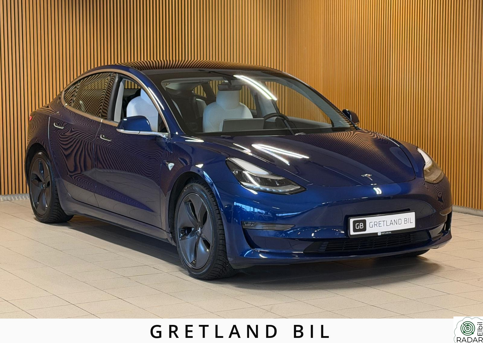 TESLA Model 3 LONG RANGE AWD / SKINN / KAMERA / PANORAMA / NAVI