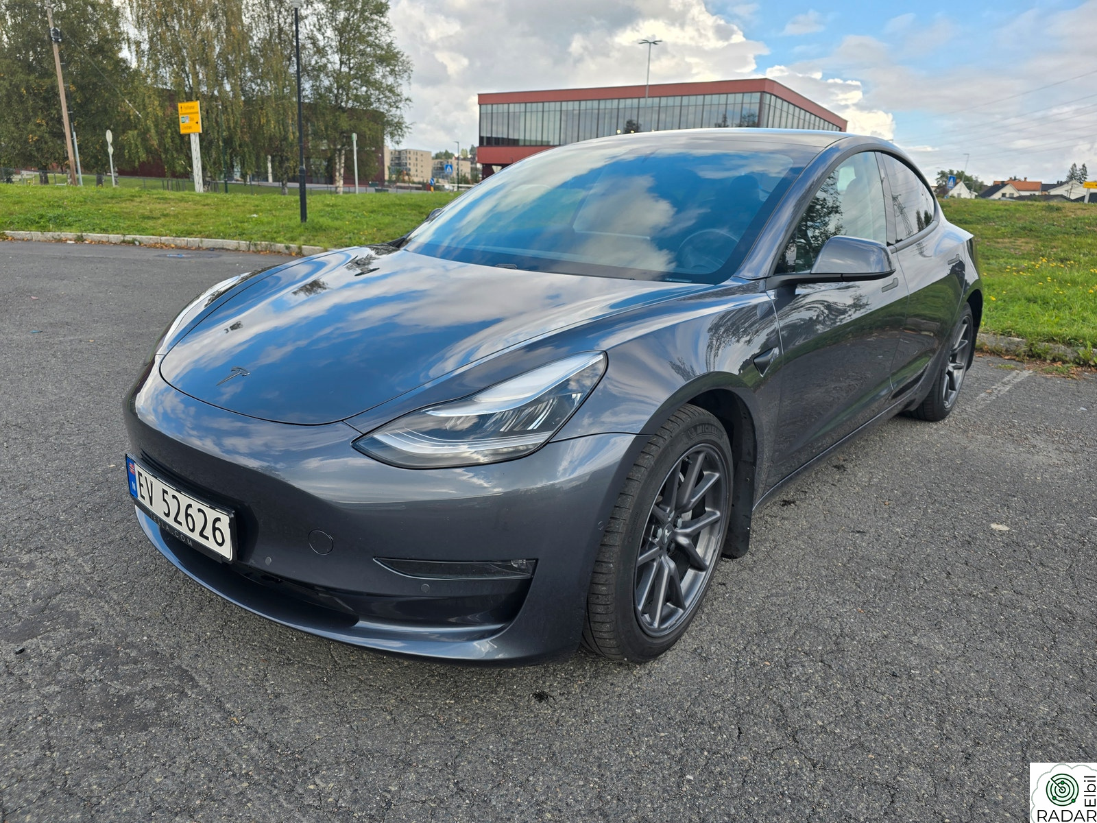 TESLA Model 3 Long Range AWD