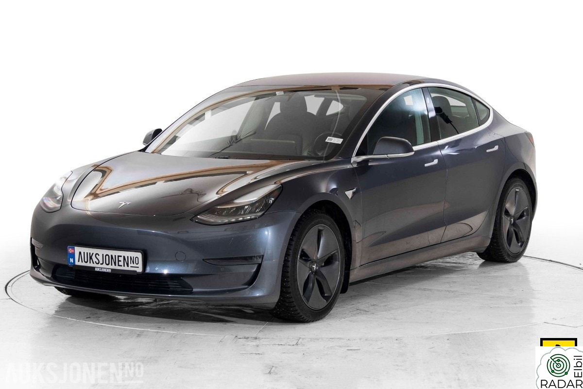 TESLA Model 3 LRDM AWD AUTOPILOT PANORAMA PREMIUM LYD & INTERIØR
