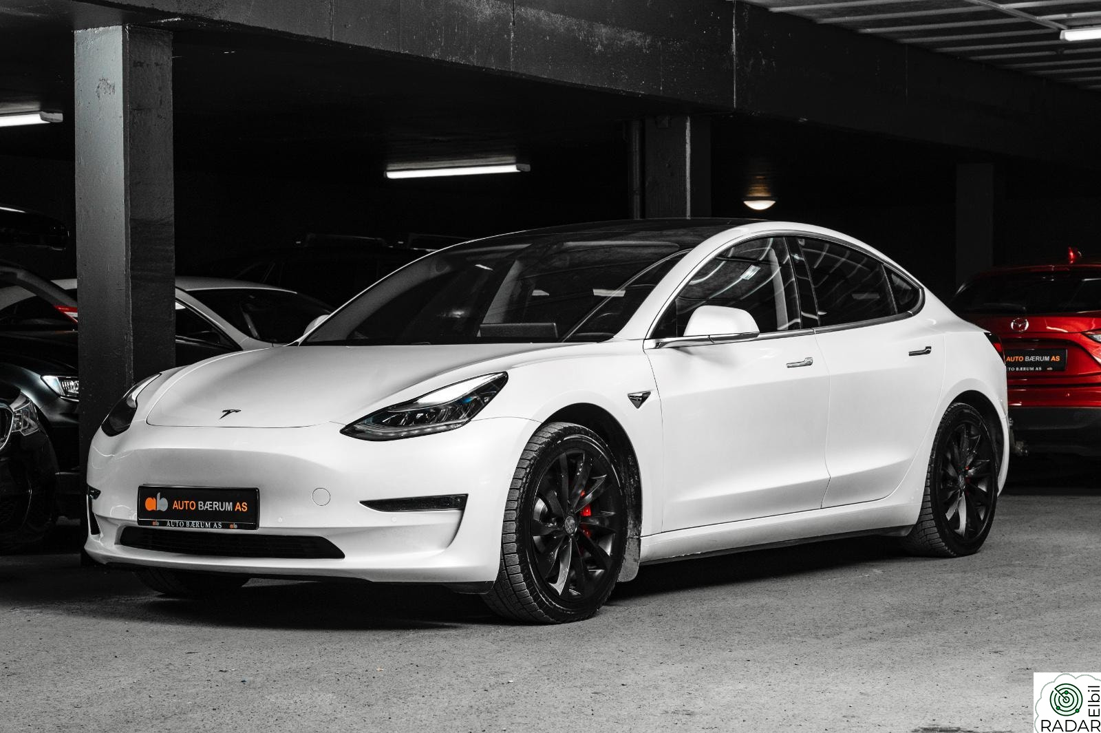 TESLA Model 3 PERFORMANCE/AWD/GLASSTAK/ACC/SKINN/EU03.27/FINANS