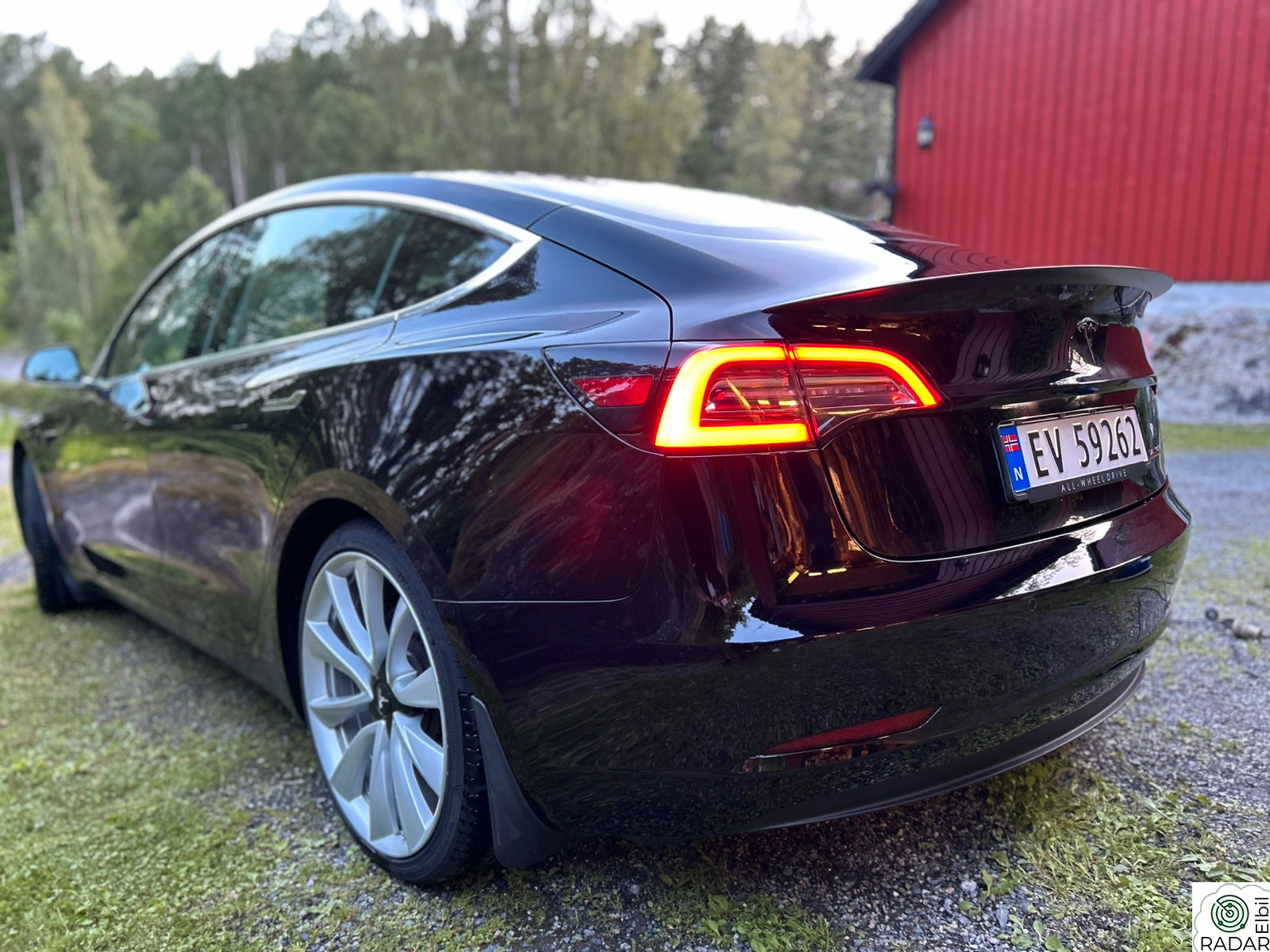 TESLA Model 3 Performance AWD / FSD Pakken