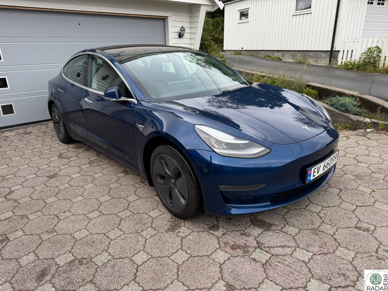 TESLA Model 3 Long Range AWD