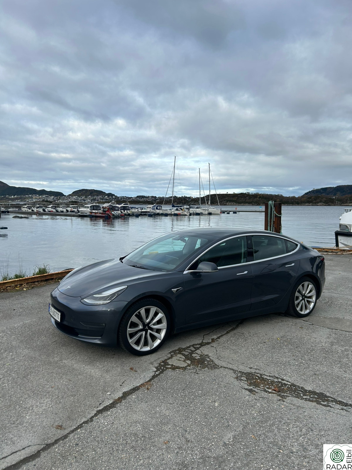 TESLA Model 3 Long Range AWD