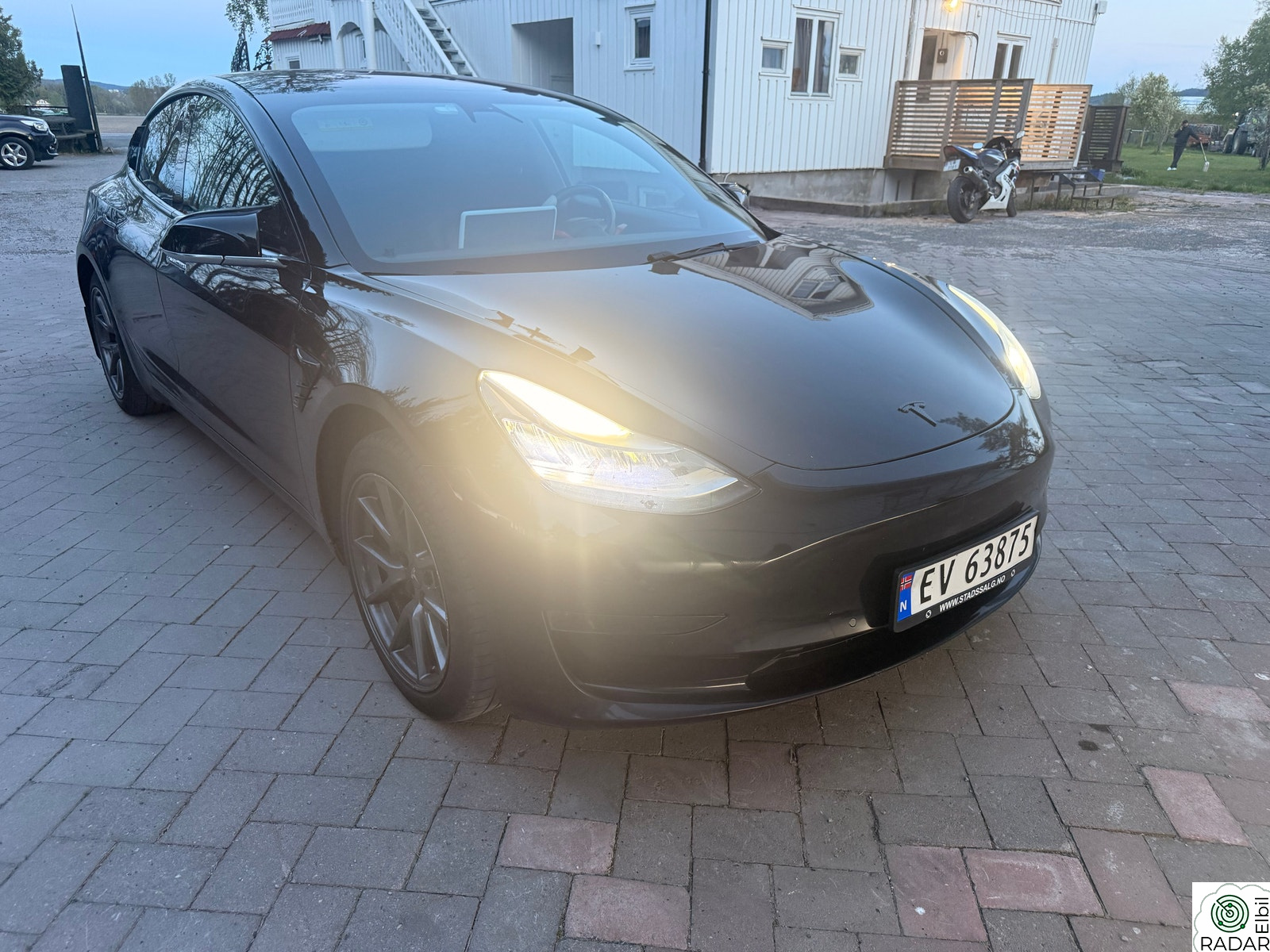 TESLA Model 3 Long Range AWD
