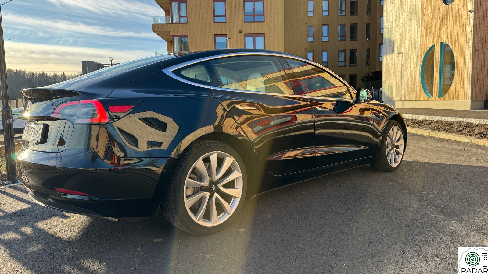 TESLA Model 3 Long Range AWD