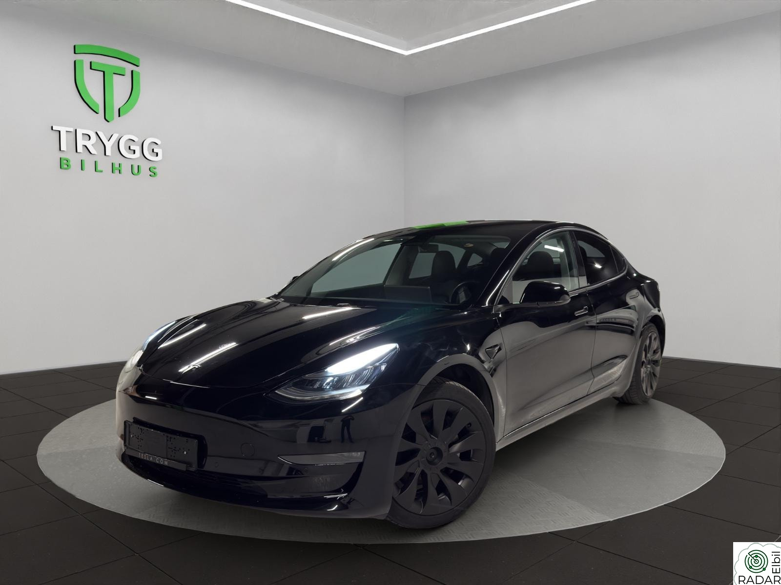 TESLA Model 3 Long Range AWD / Helsort / Garanti / Premium