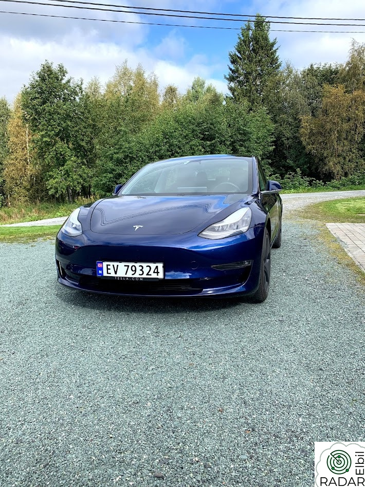 TESLA Model 3 Long Range AWD