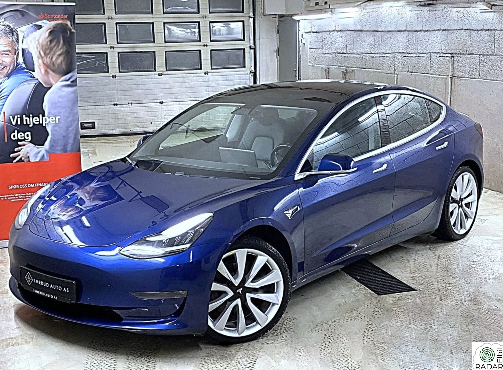 TESLA Model 3 Long Range | 4x4 | Autopilot | Hengerfeste | Premium