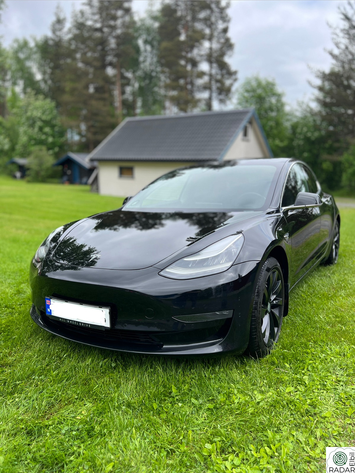 TESLA Model 3 Long Range AWD
