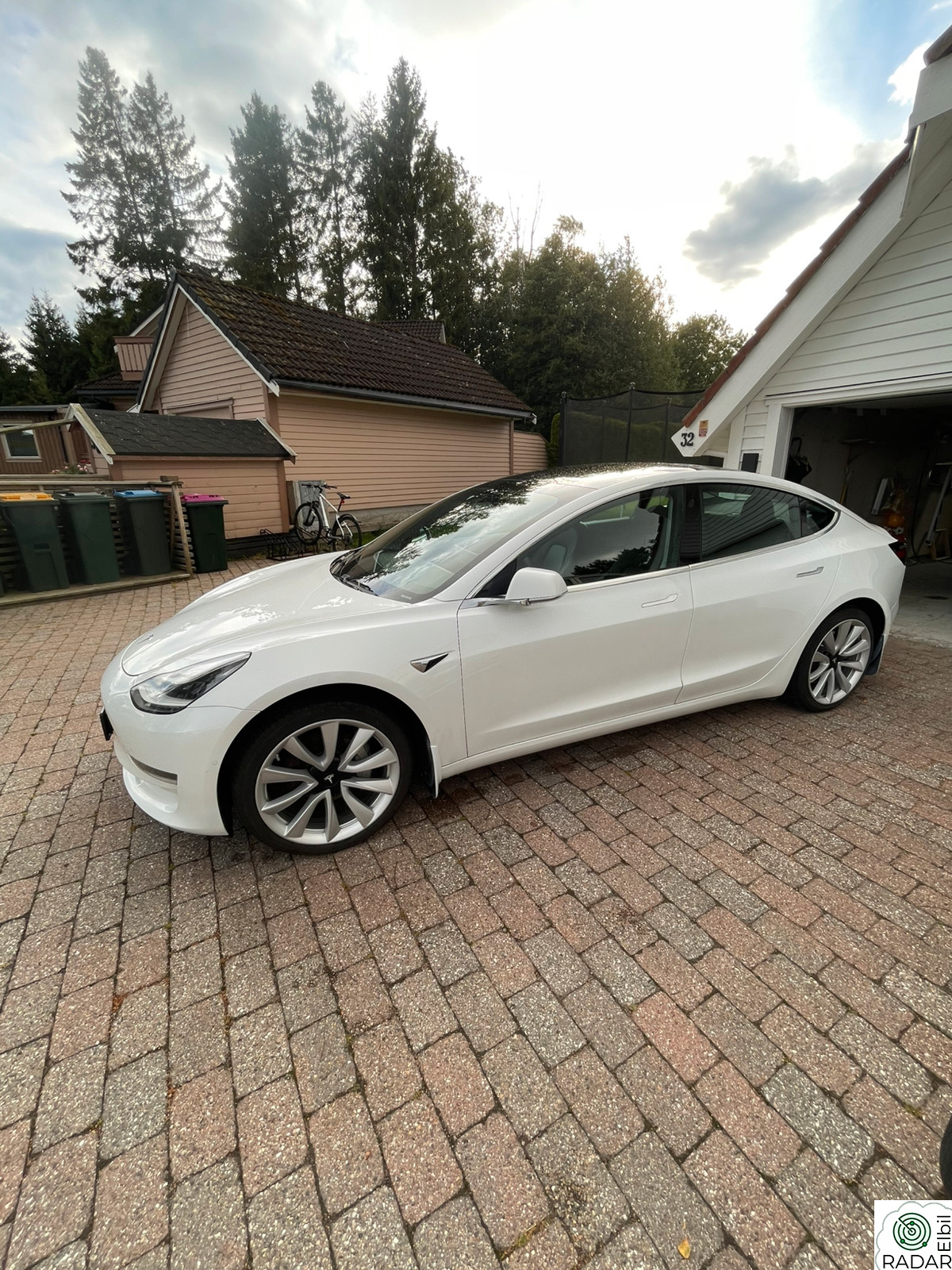 TESLA Model 3 Long Range AWD