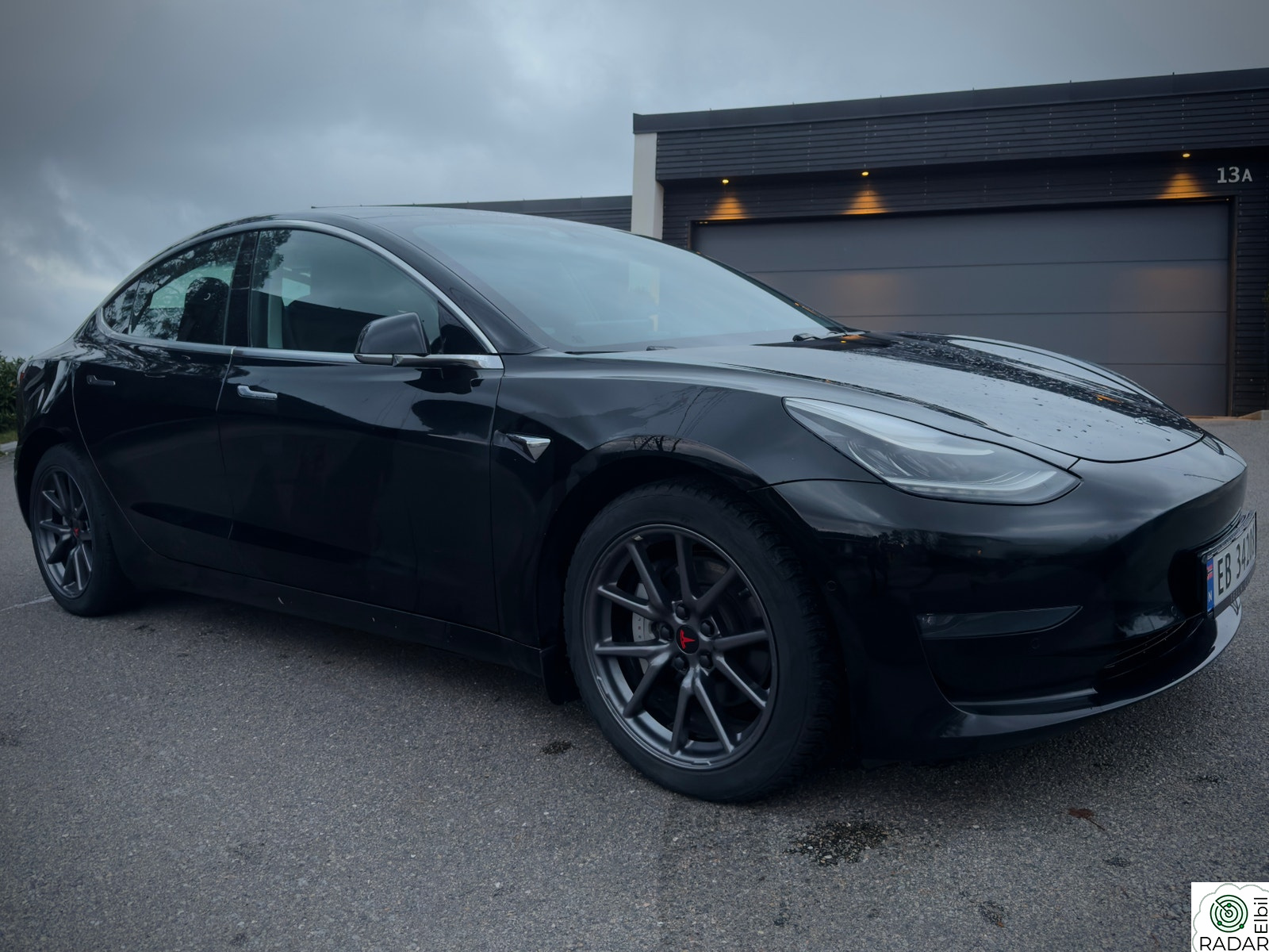TESLA Model 3 Long Range Dual Motor AWD Autopilot 18-Aero
